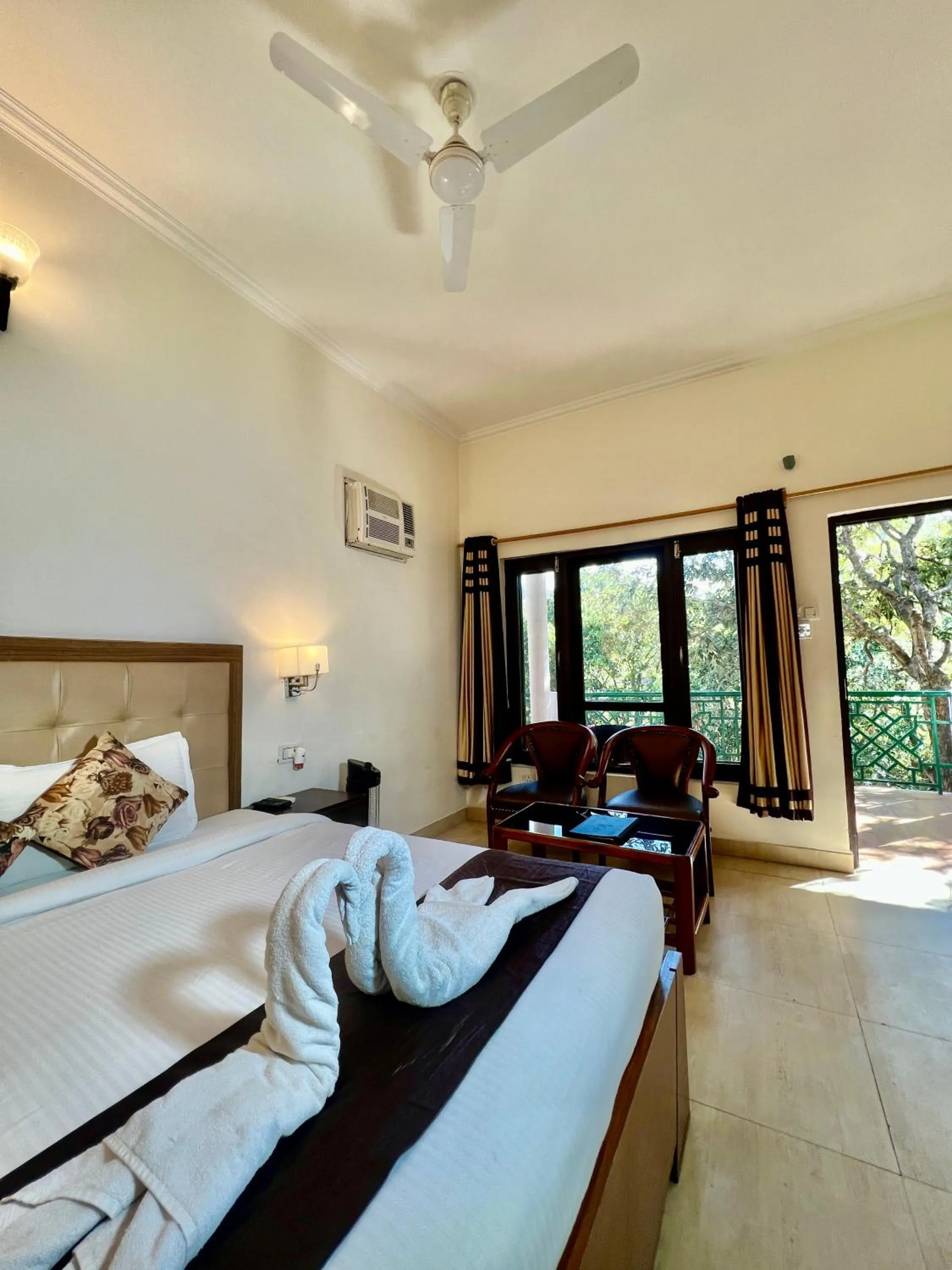 Photo of the whole room, Bed in Sea Hawk - Luxury Hill Resort 4 mins from Bhimtal Lake