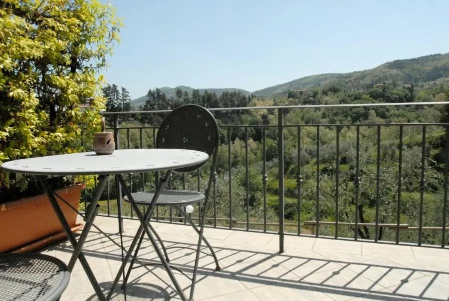 Balcony/Terrace in Olivia B&B and Apartment