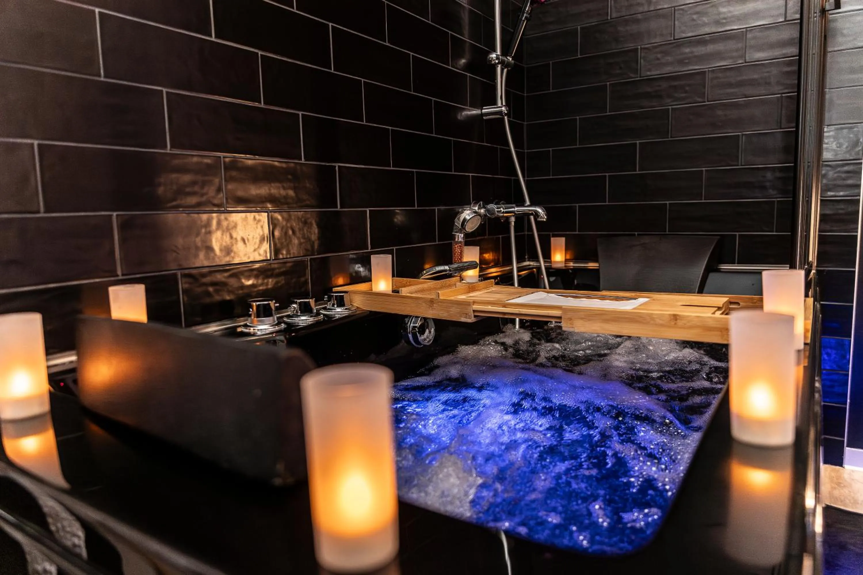 Hot Tub in Gite & Spa Privatif Glam'88 - Vosges