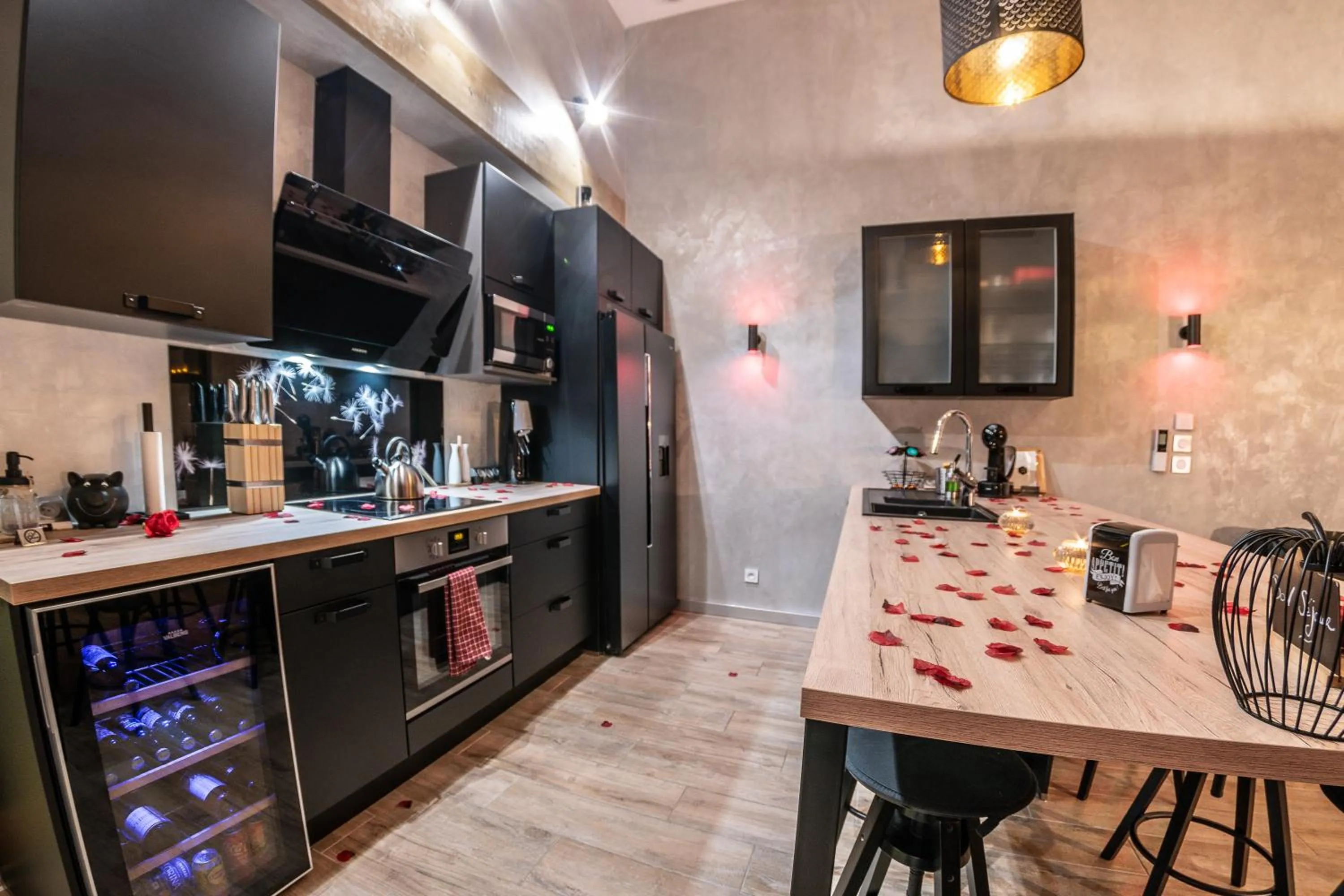 kitchen in Gite & Spa Privatif Glam'88 - Vosges