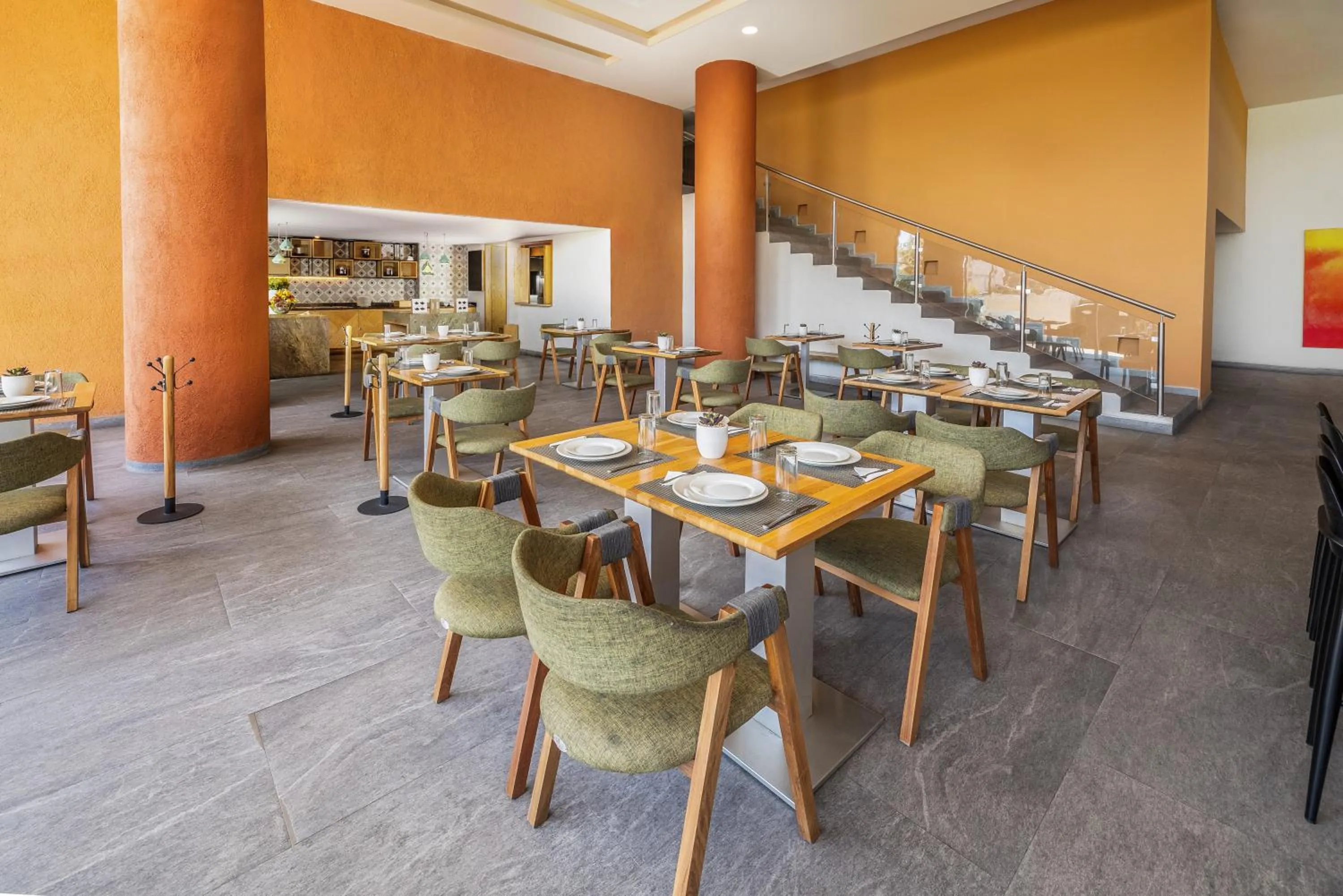 Restaurant/places to eat in Hotel México Plaza Querétaro