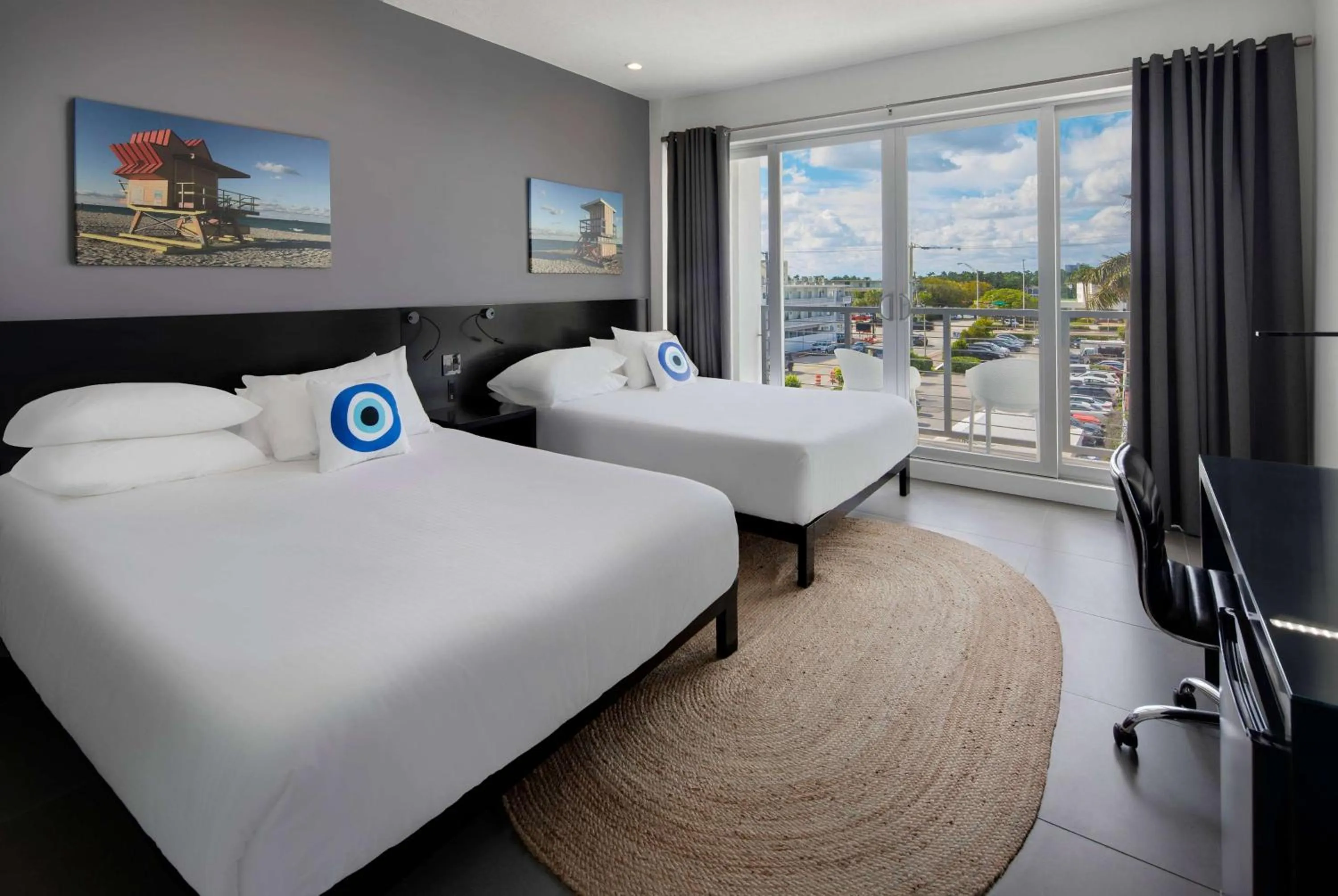 Photo of the whole room, Bed in MB Hotel, Trademark Collection by Wyndham