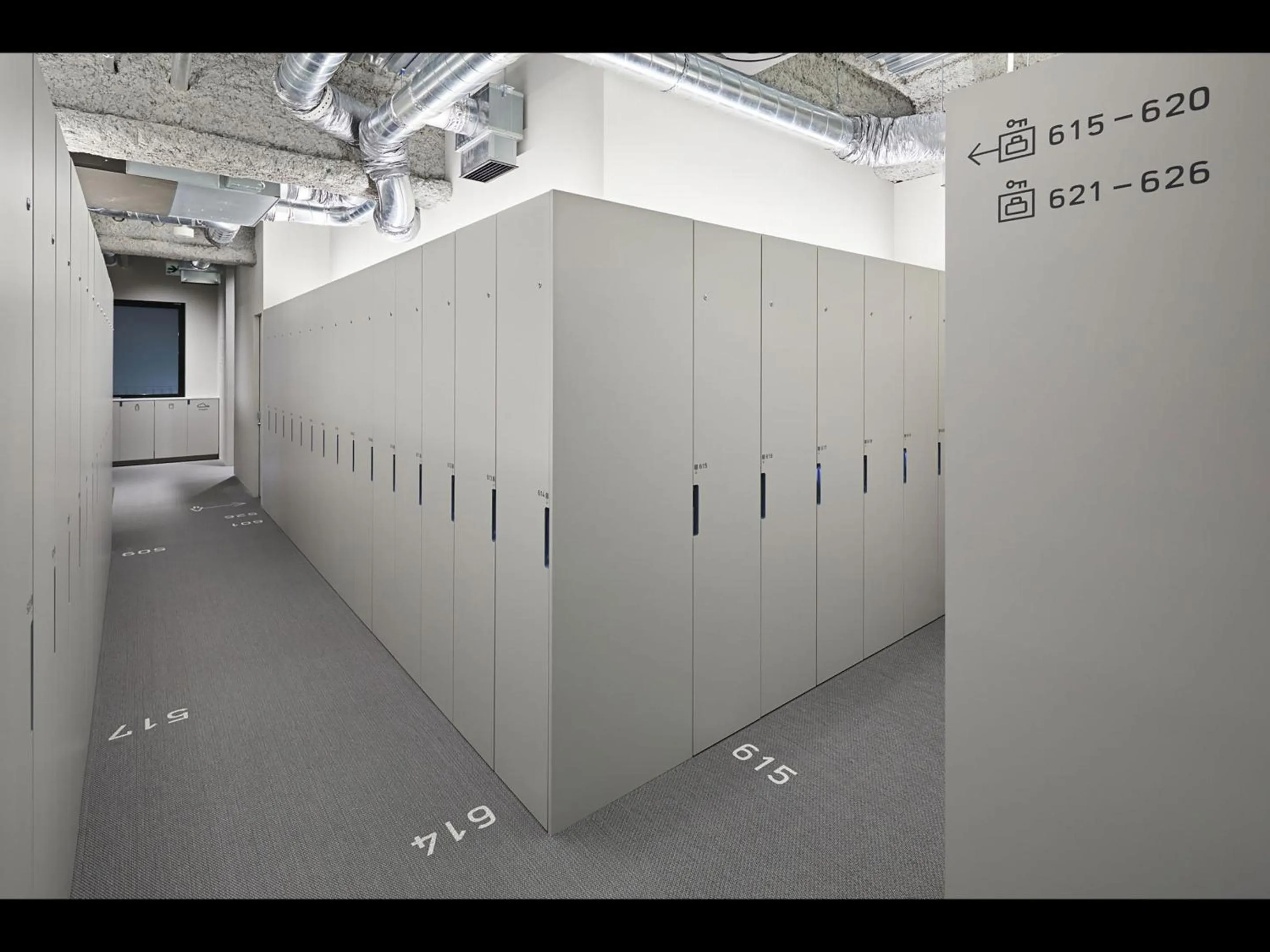 Other in 9h nine hours Nagoya station