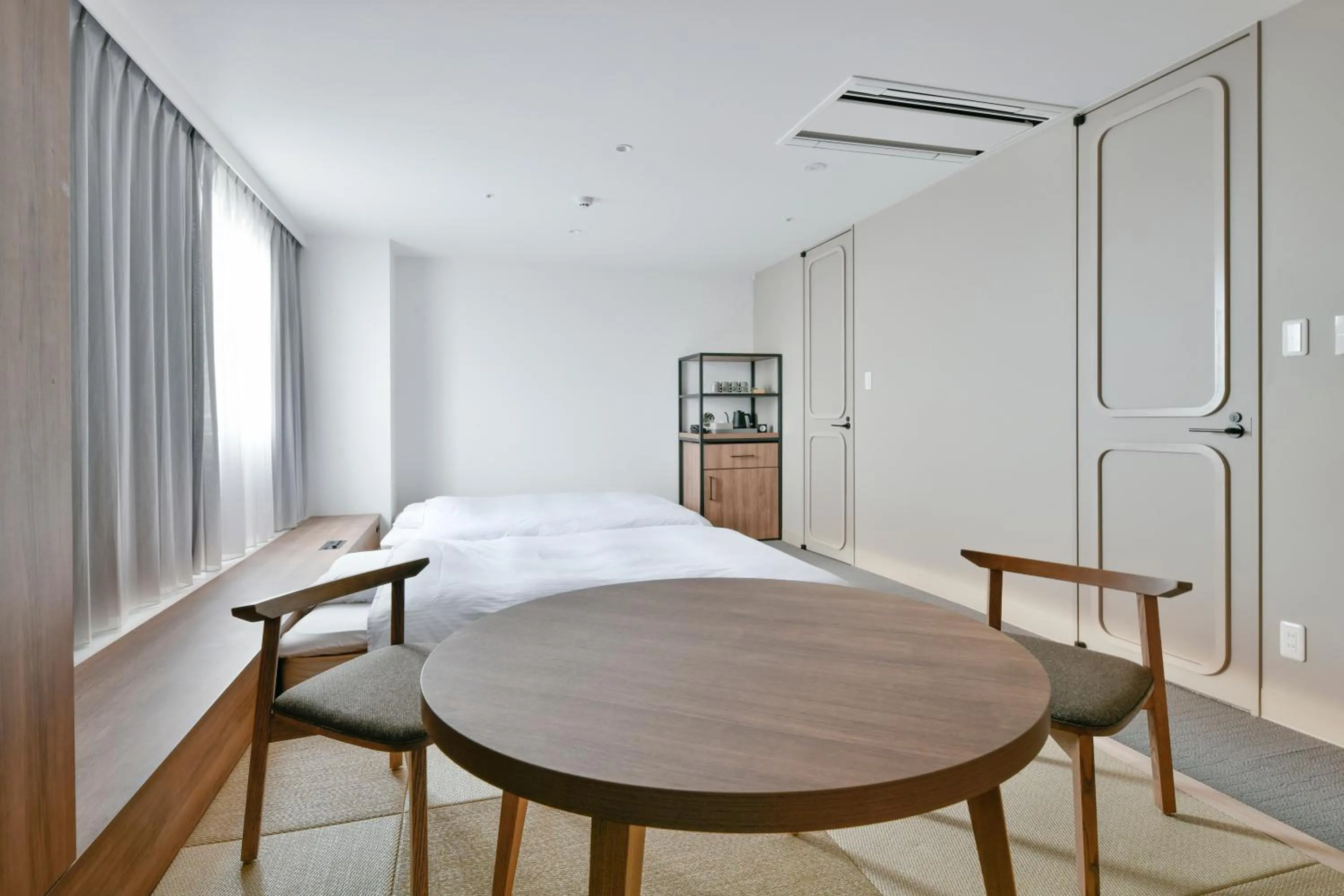 Photo of the whole room, Bed in Vessel Inn Keisei Tsudanuma Ekimae