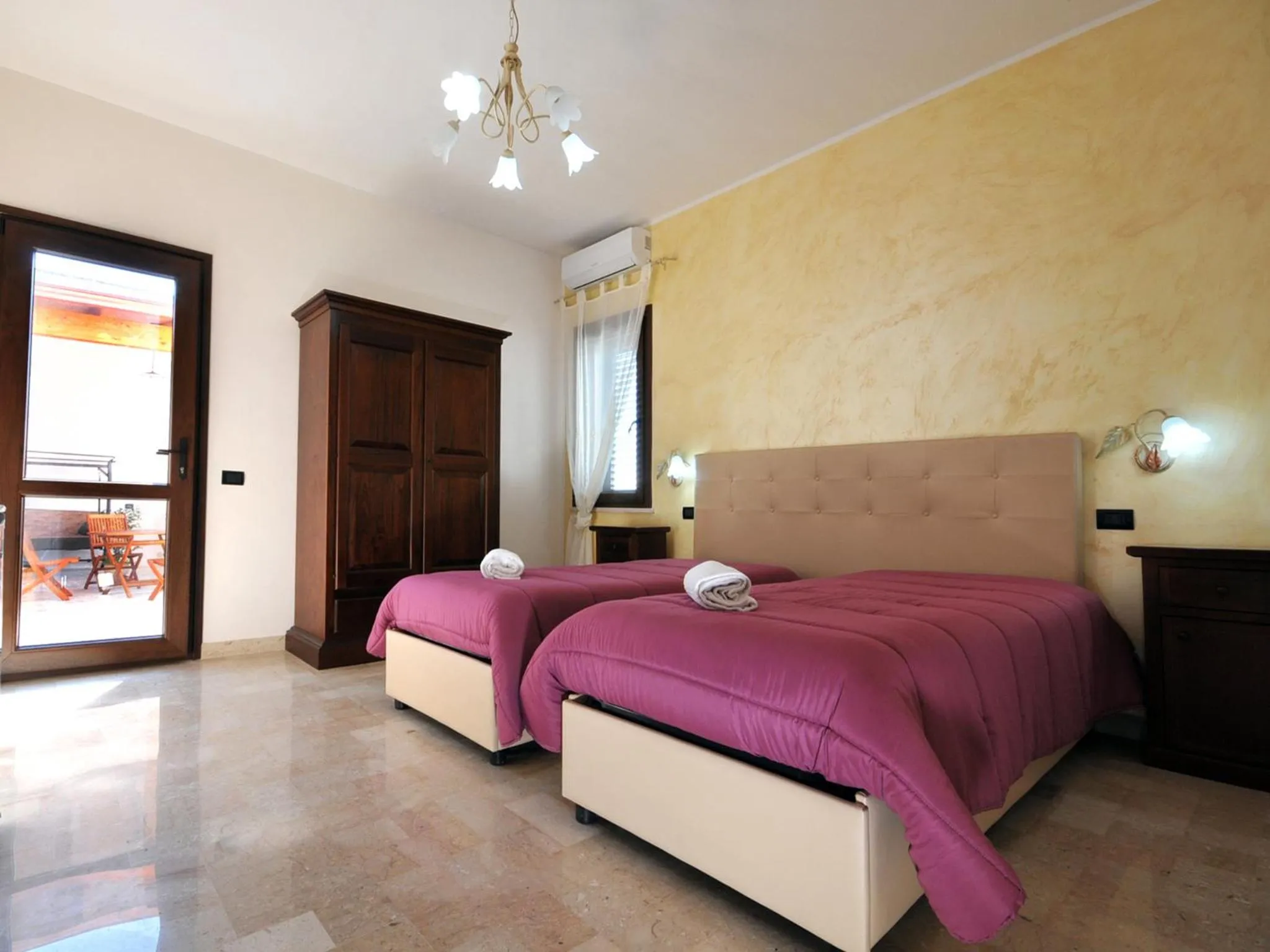 Bedroom in Il Calesse B&B