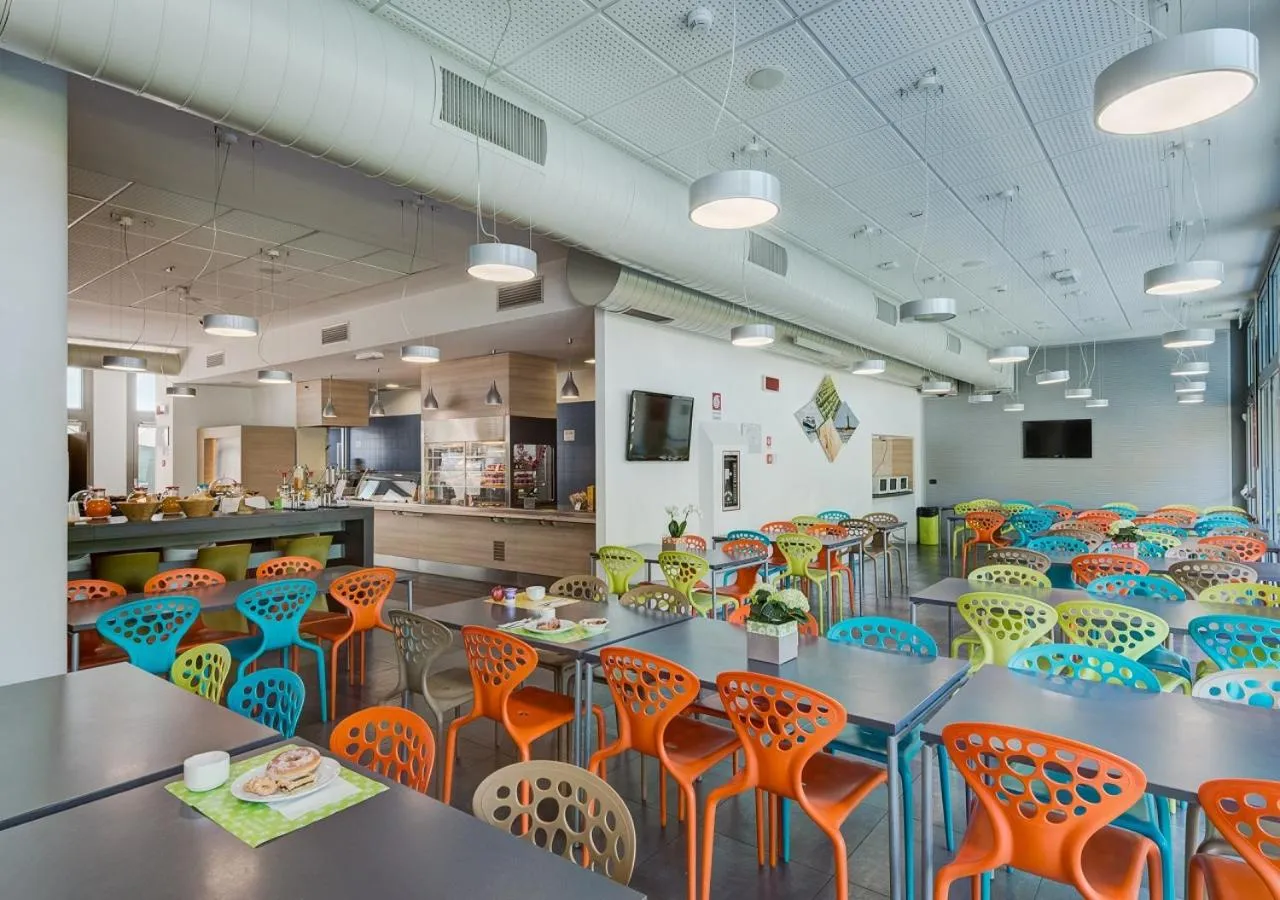 Restaurant/places to eat in Camplus Bononia Casa per Ferie