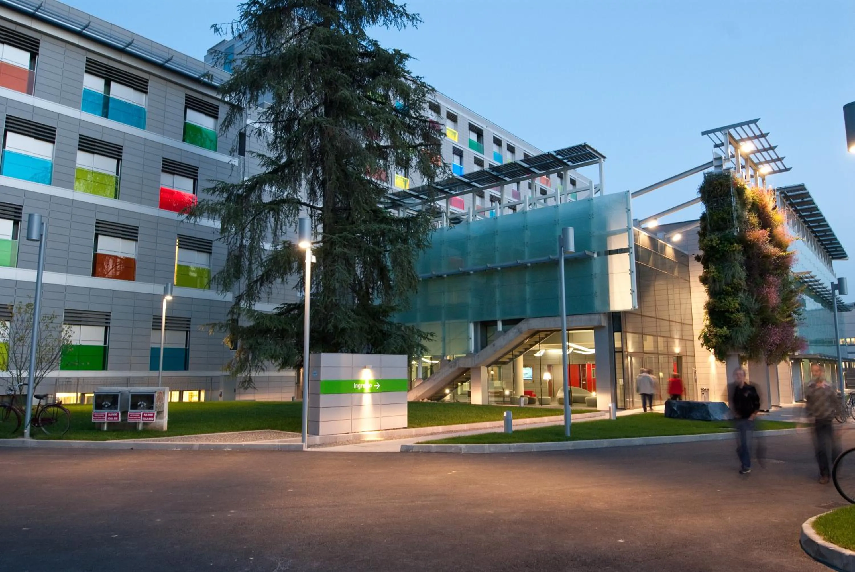 Property building in Camplus Bononia Casa per Ferie