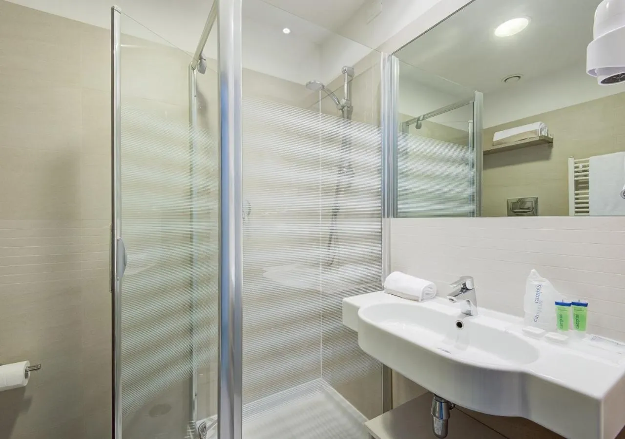 Shower in Camplus Bononia Casa per Ferie