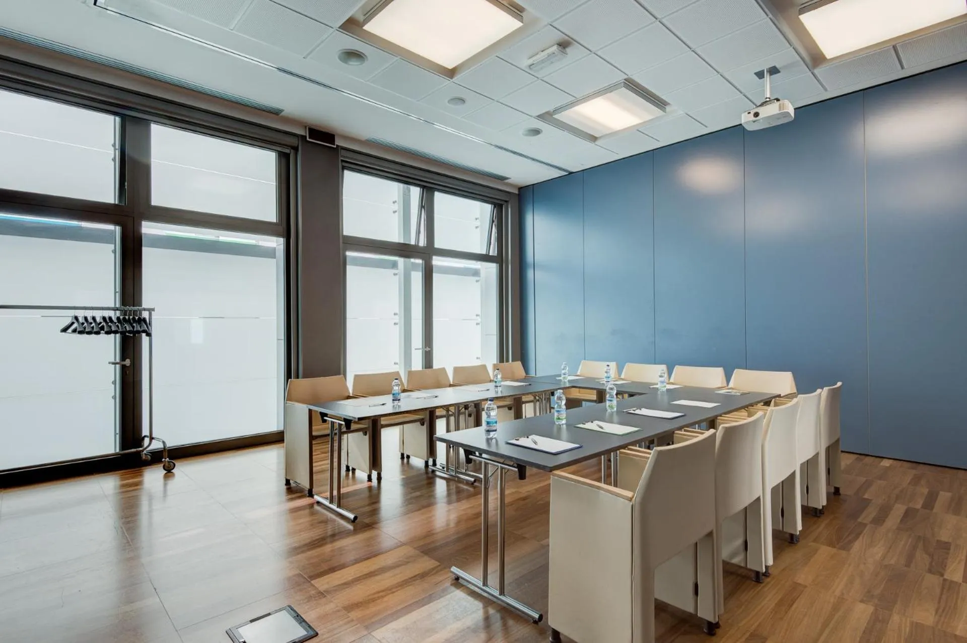 Business facilities in Camplus Bononia Casa per Ferie