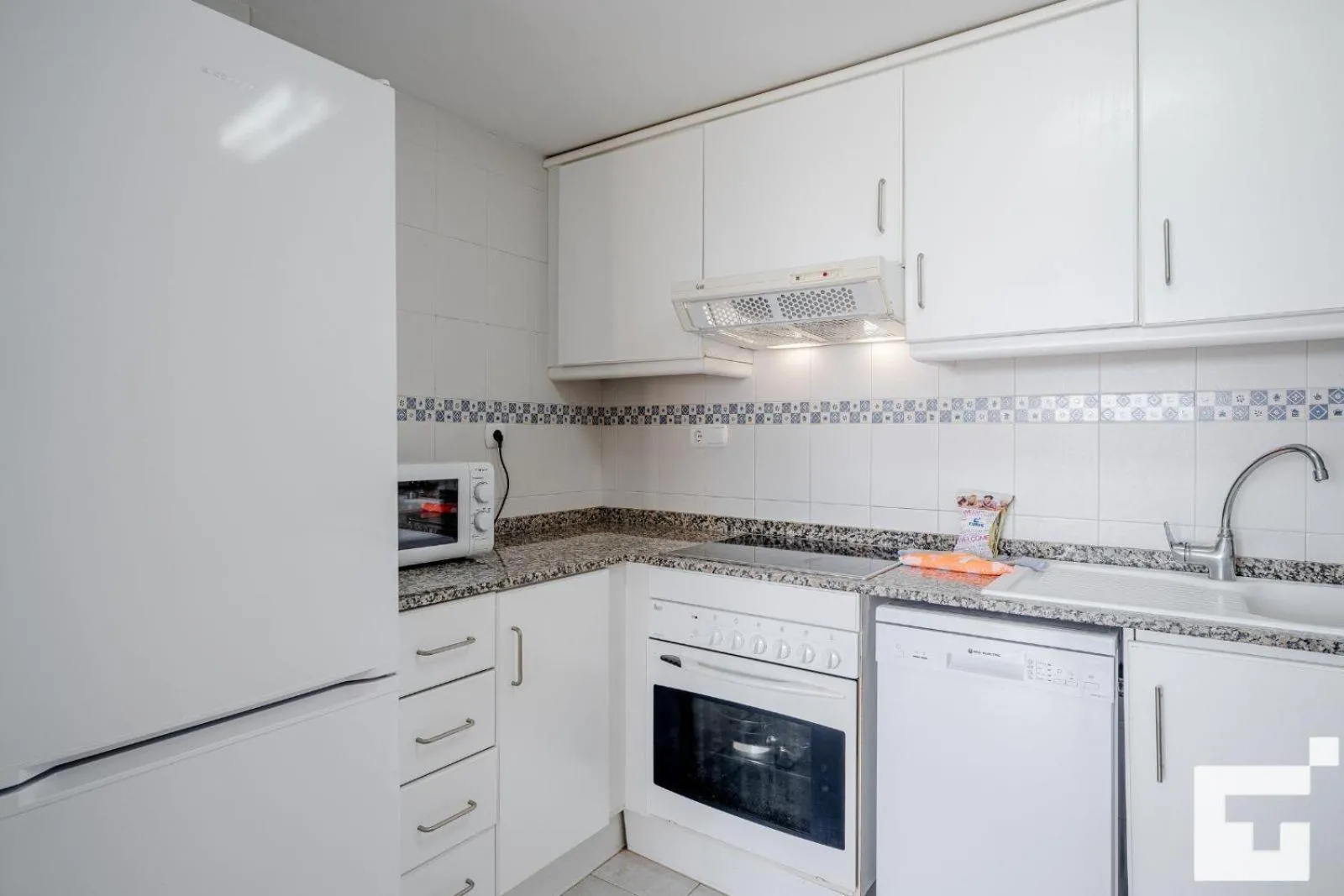 Kitchen or kitchenette in Apartamento Apolo XVI 1 19 - Grupo Turis