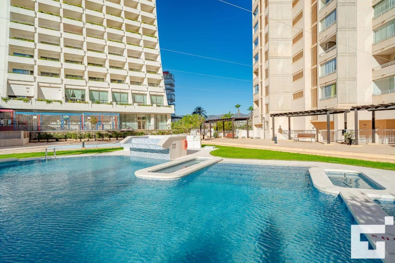 Swimming pool in Apartamento Apolo XVI 1 19 - Grupo Turis
