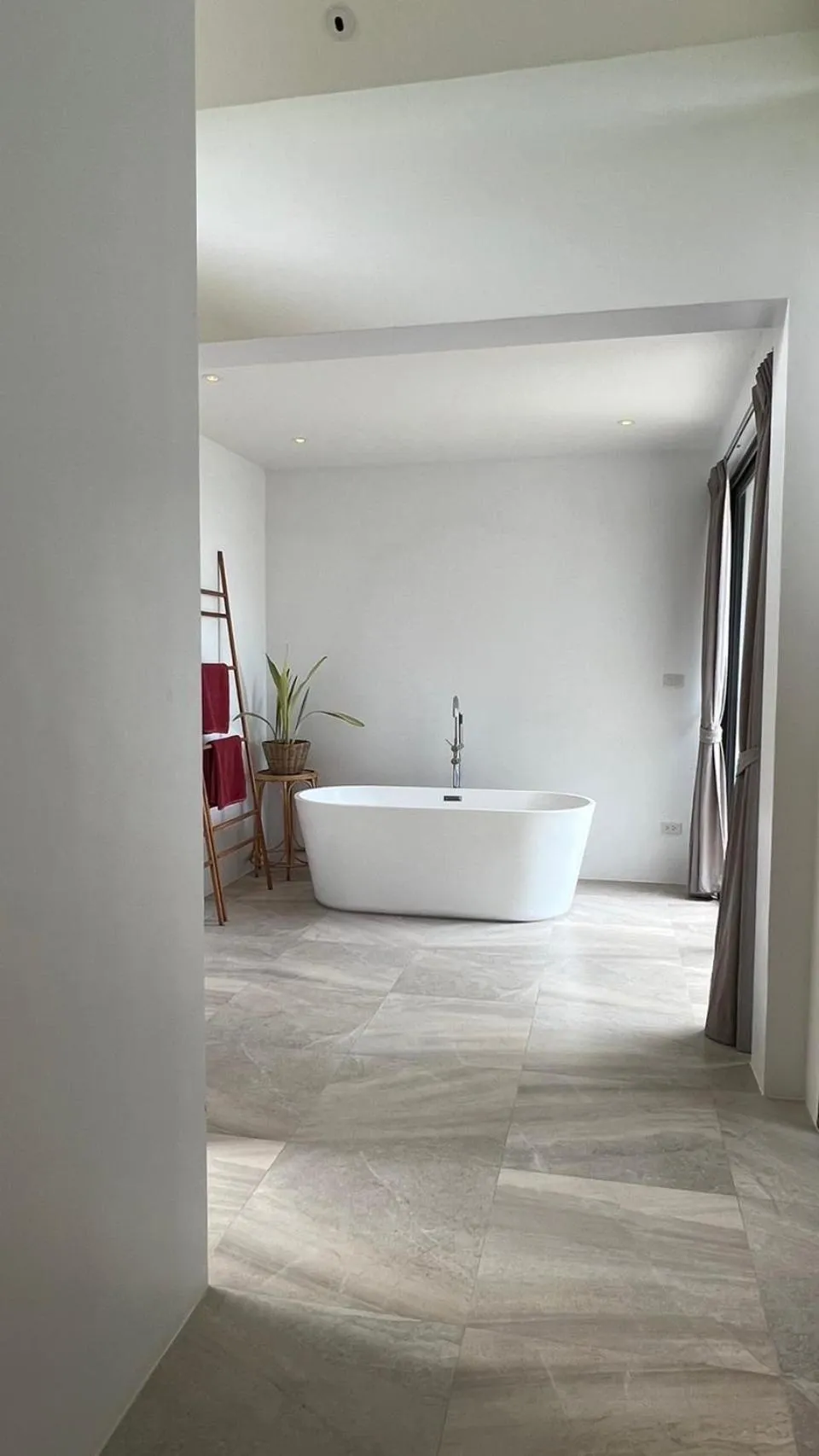 Bath in Little Moon Villa