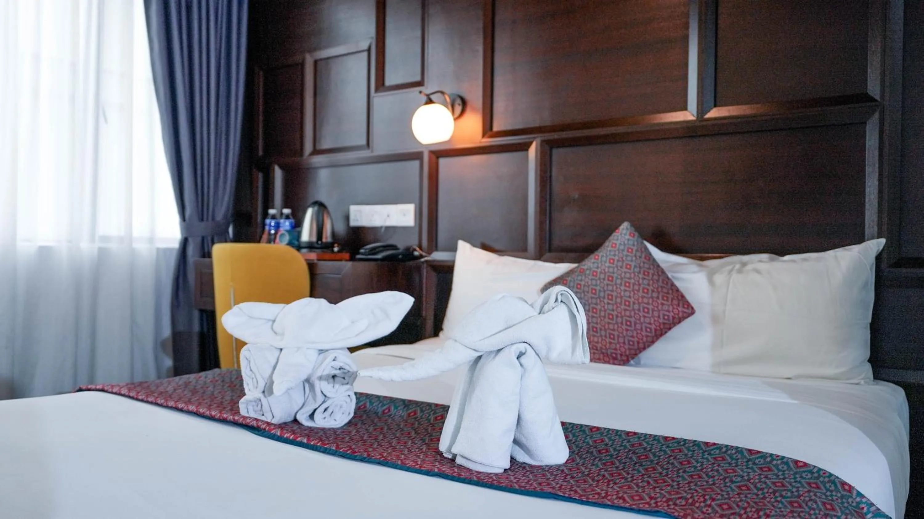 towels, Bed in East Riverine Boutique Hotel