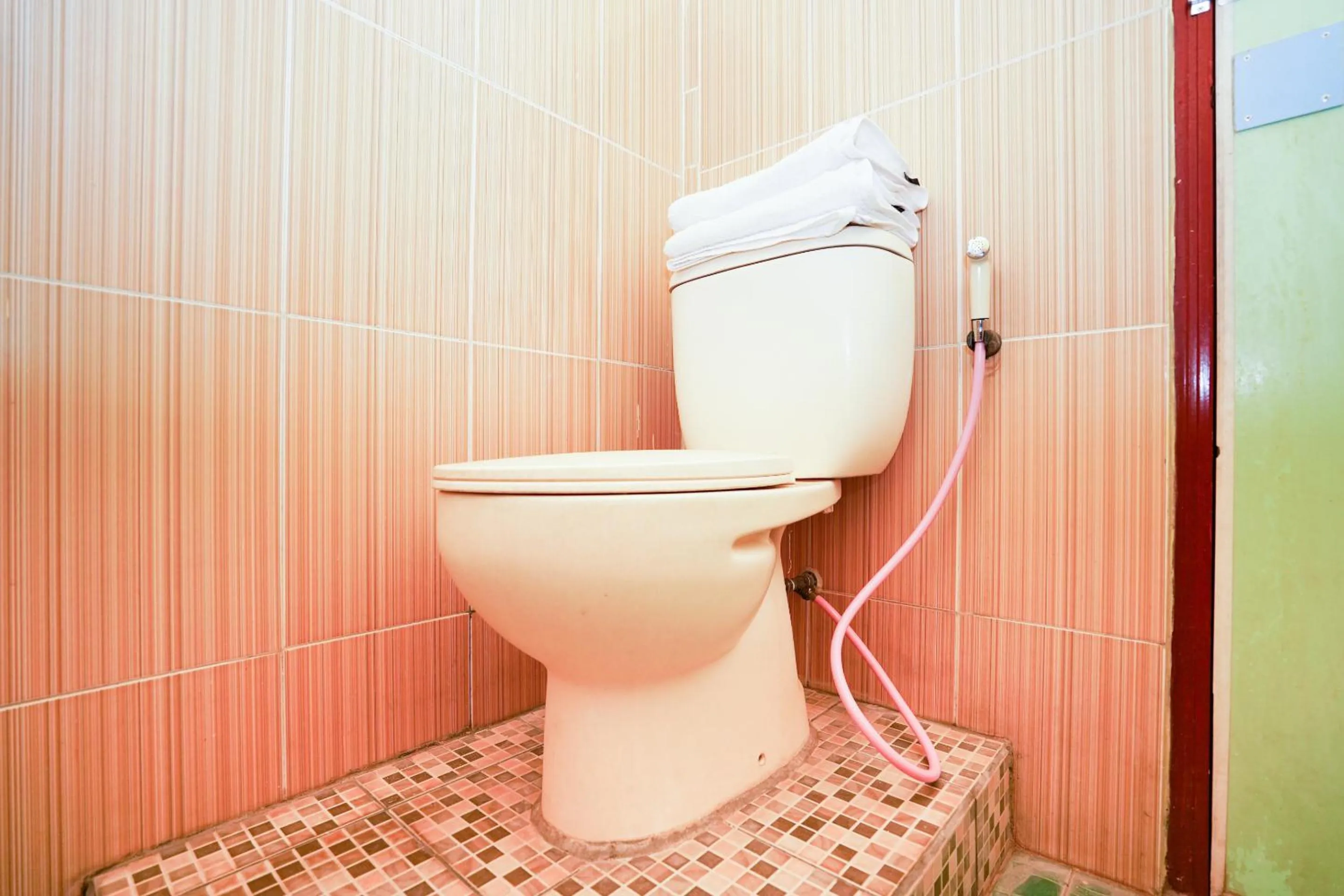 Bathroom in Tengger Indah Bromo Homestay at Desa Wisata Bromo Mitra RedDoorz