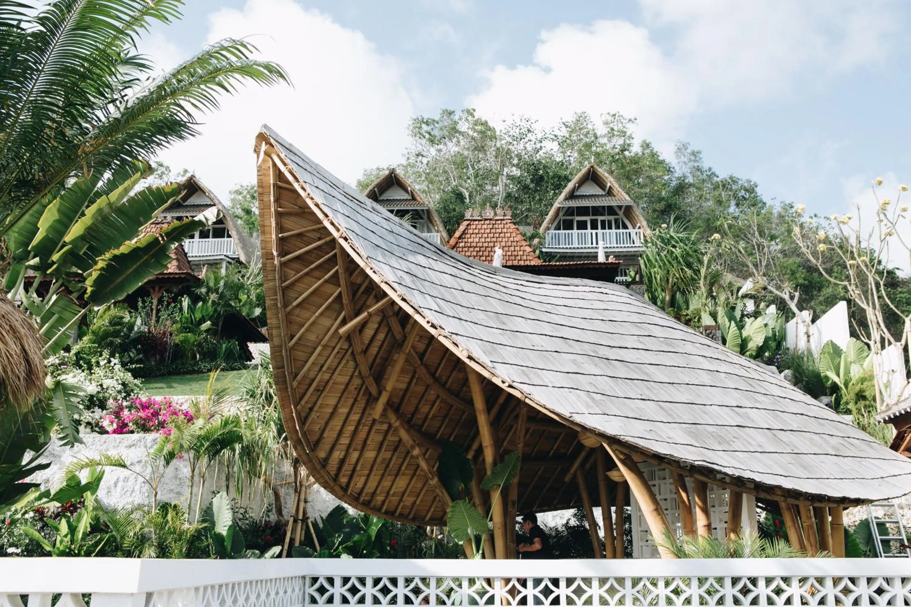 Restaurant/places to eat in White Tortoise Eco Villa's