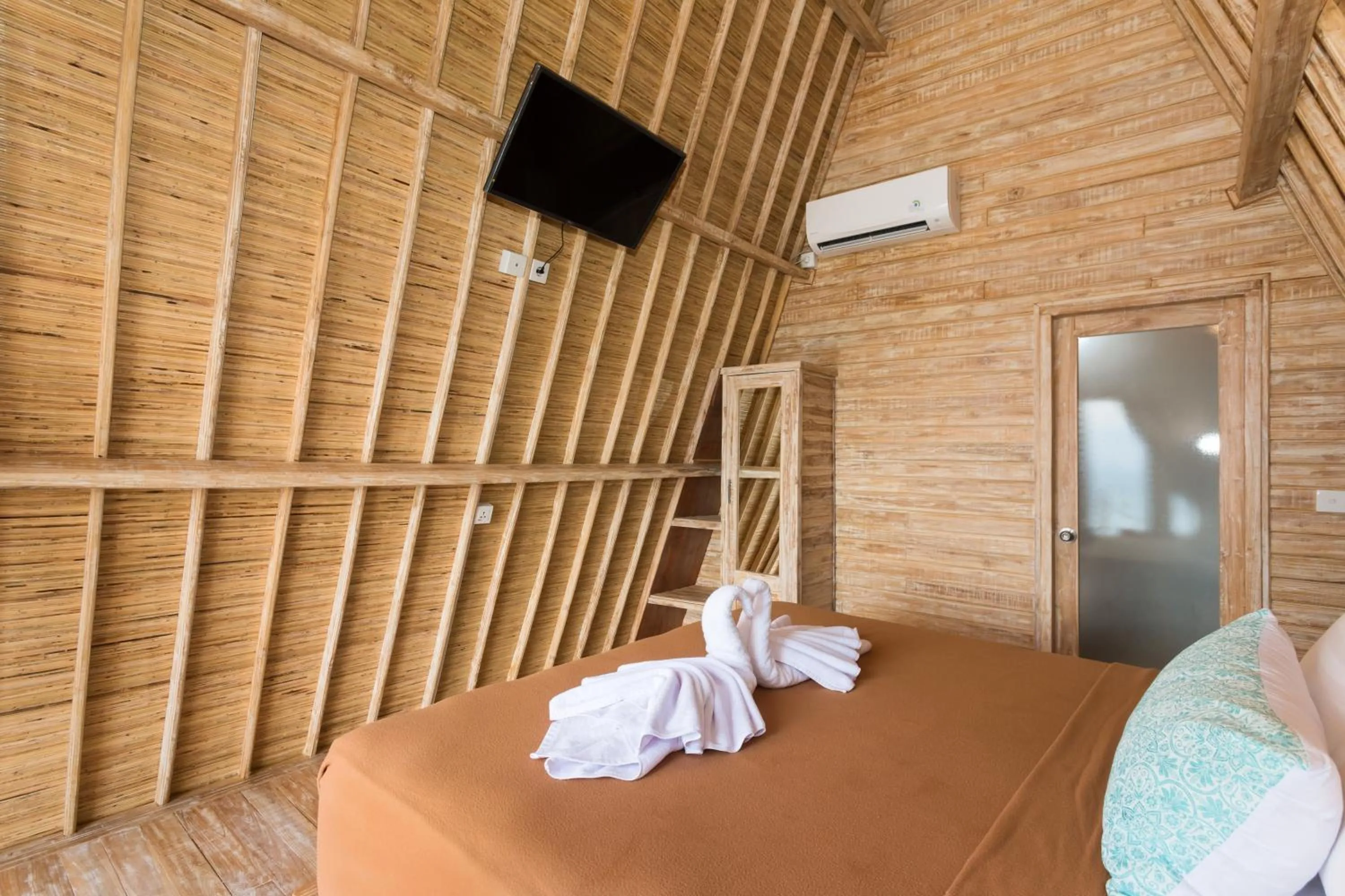 Bed in The Dewi Sun Sun Nusa Penida