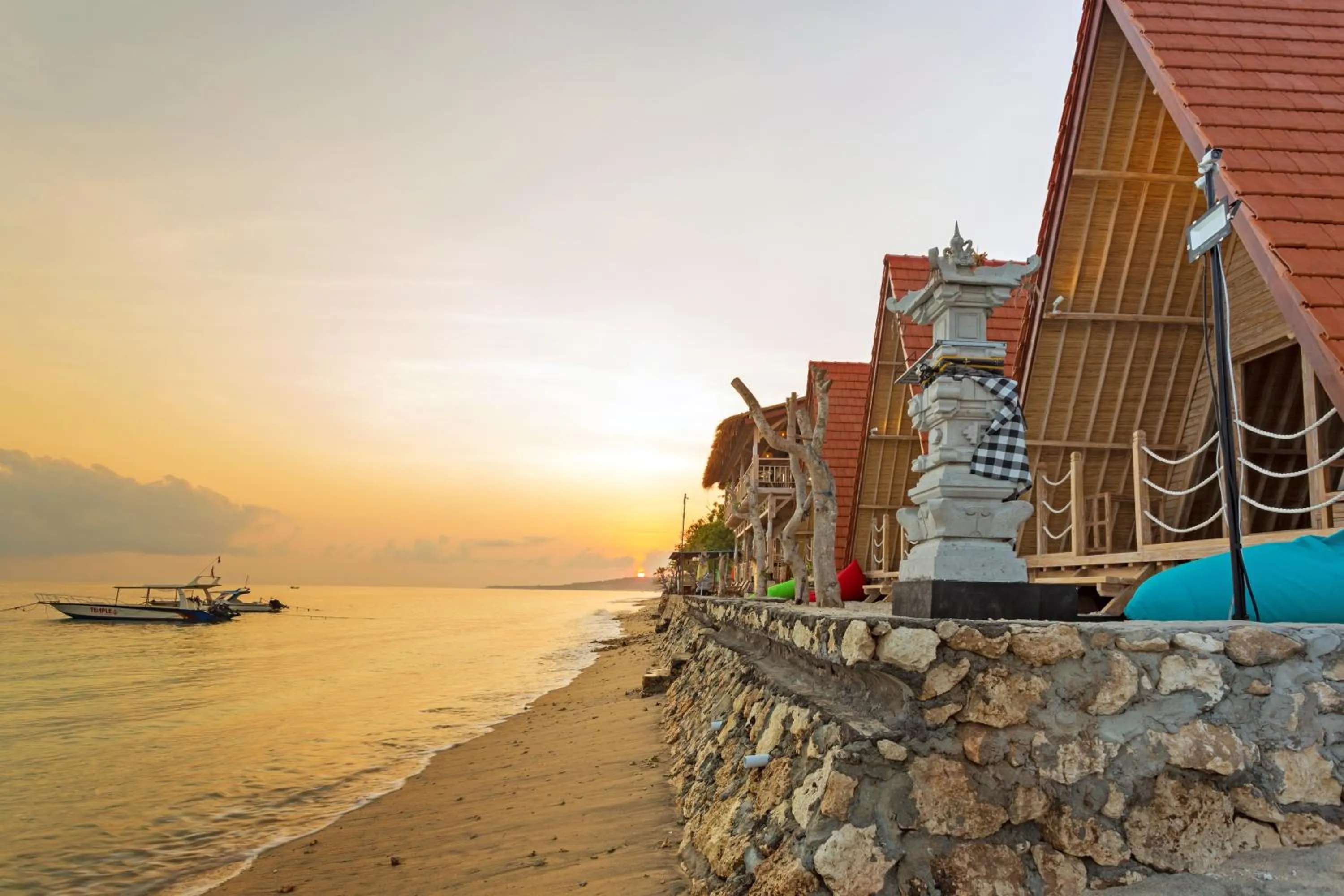 Beach in The Dewi Sun Sun Nusa Penida