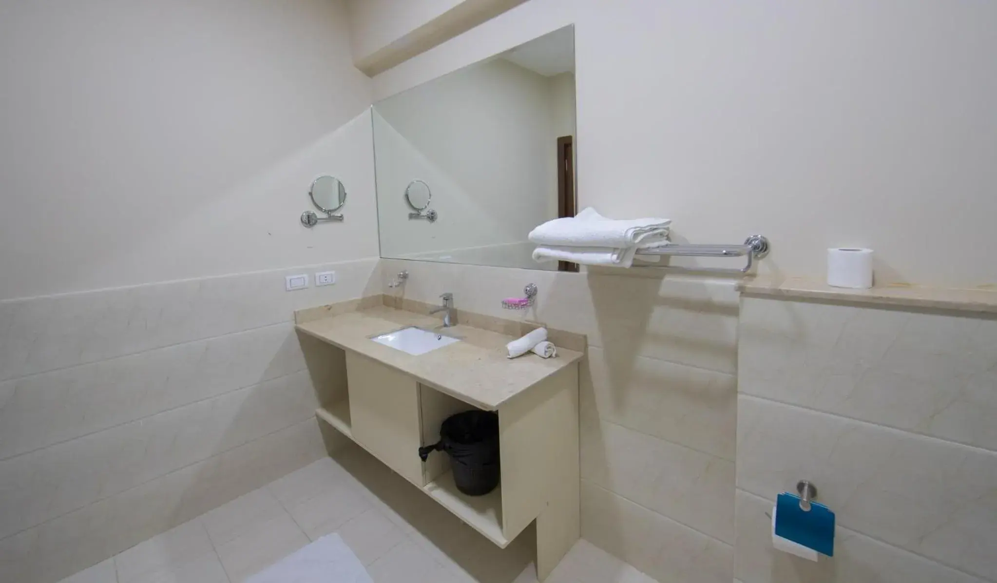 One-Bedroom Apartment with City View in The Home Dreamland One-Bedroom Apartment with City View in The Home Dreamland