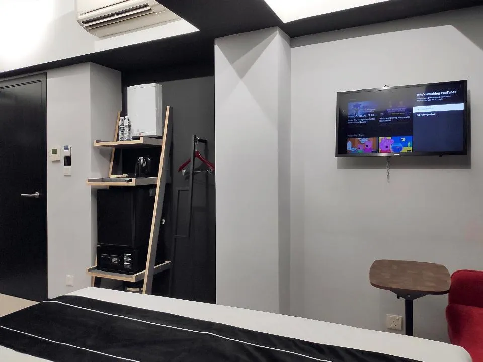 TV and multimedia in Loop On Leith George Town Penang Hotel