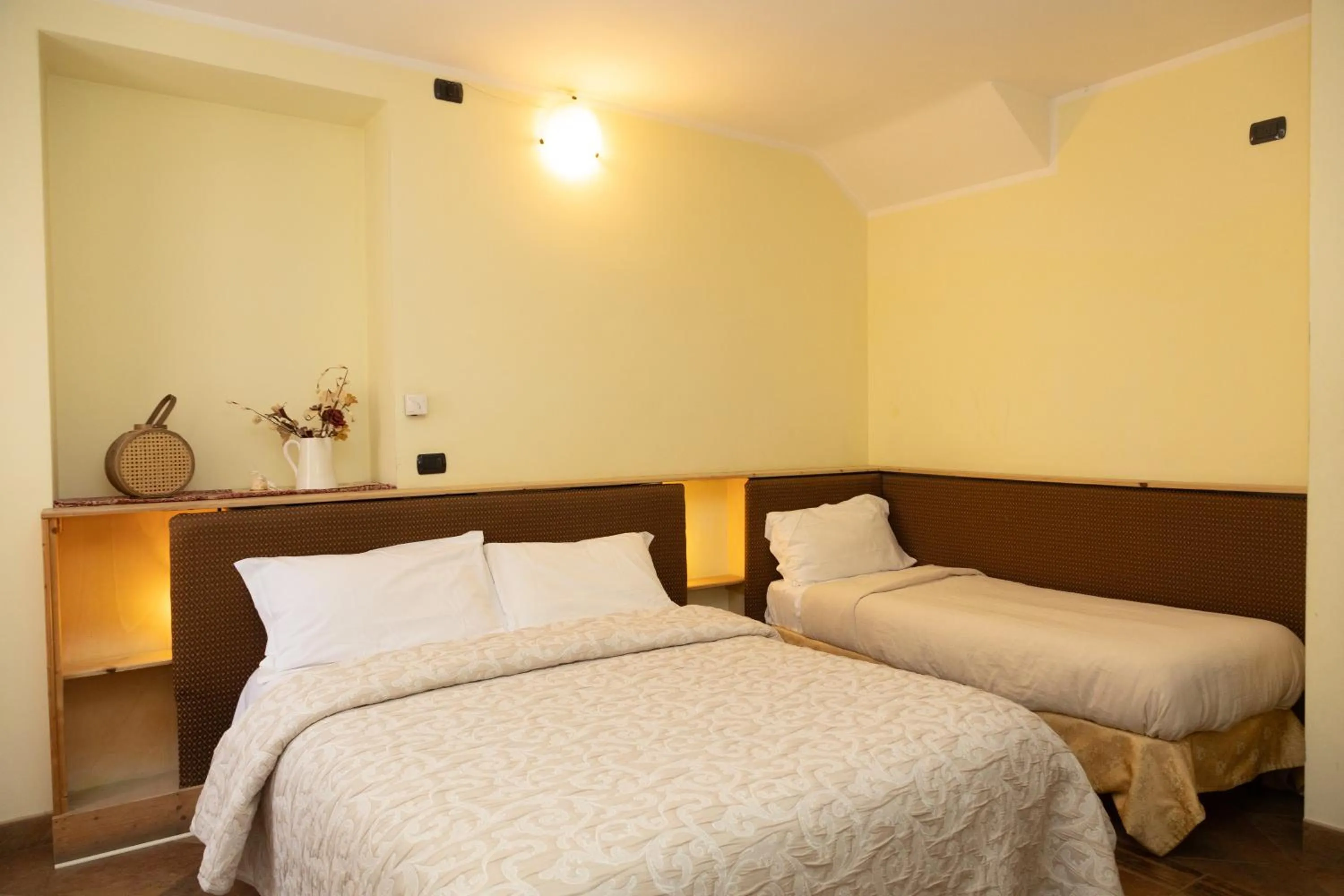 Bed in Room & Breakfast La Dimora