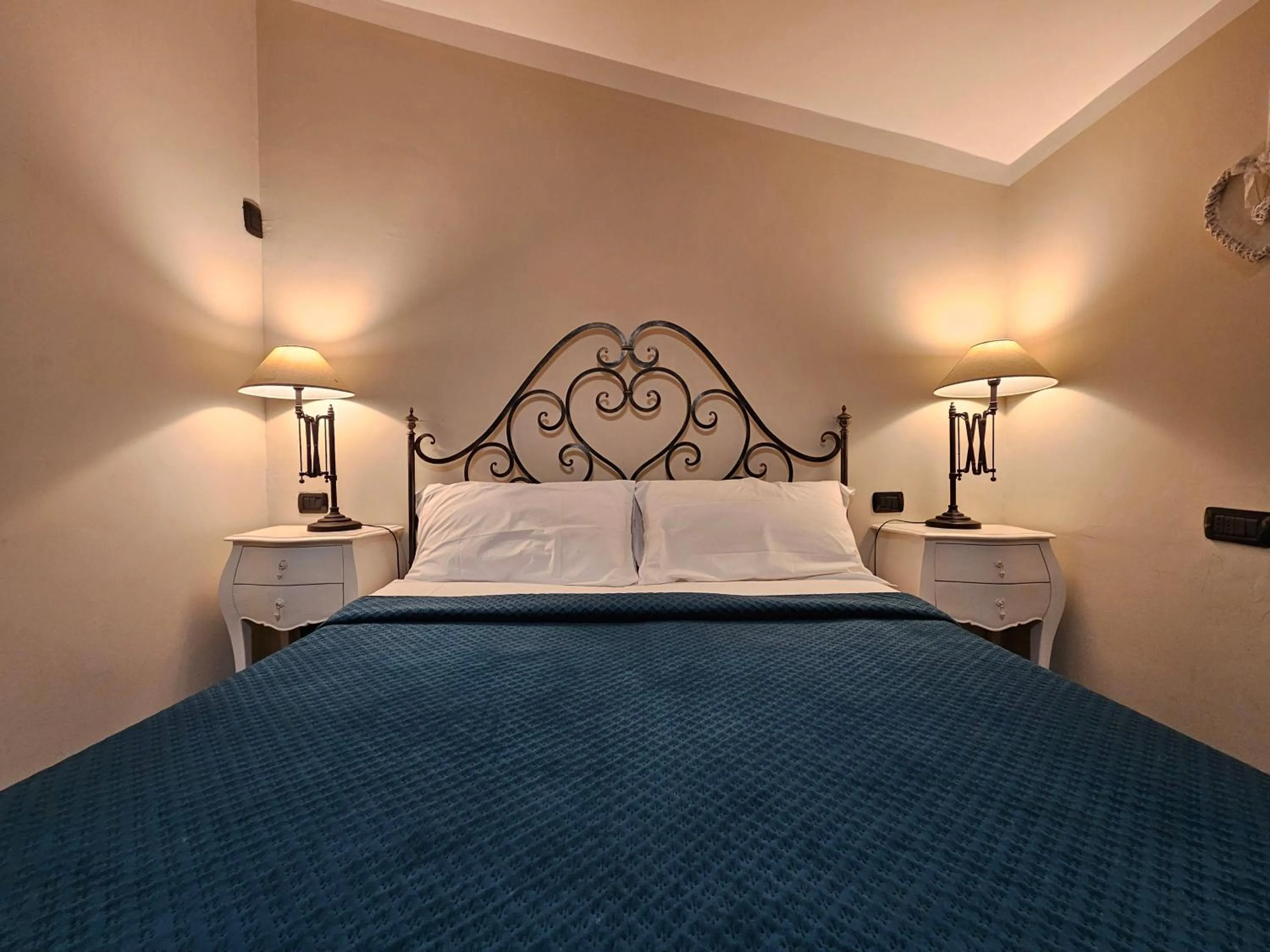 Bed in Room & Breakfast La Dimora