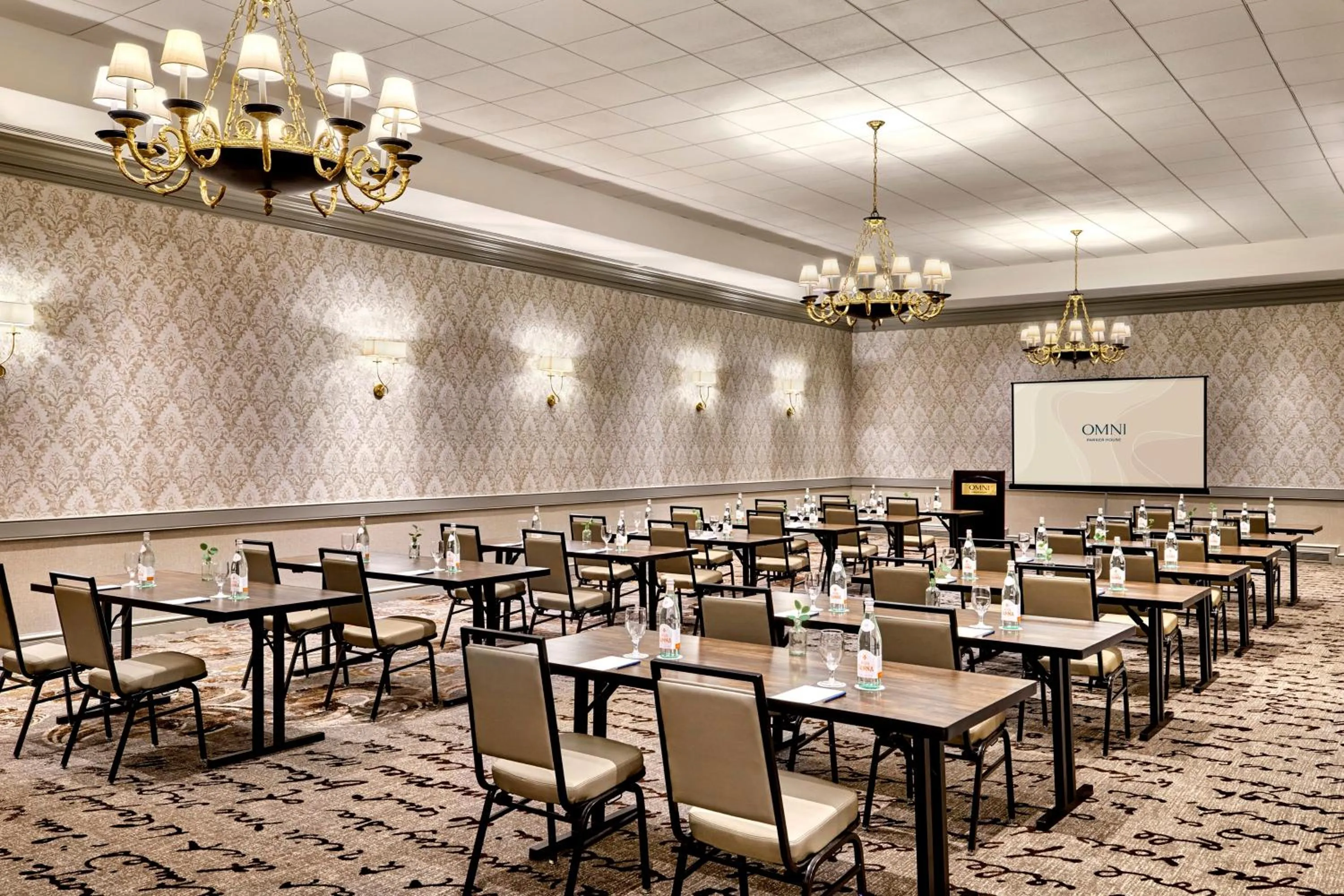 Meeting/conference room in Boston Omni Parker House Hotel