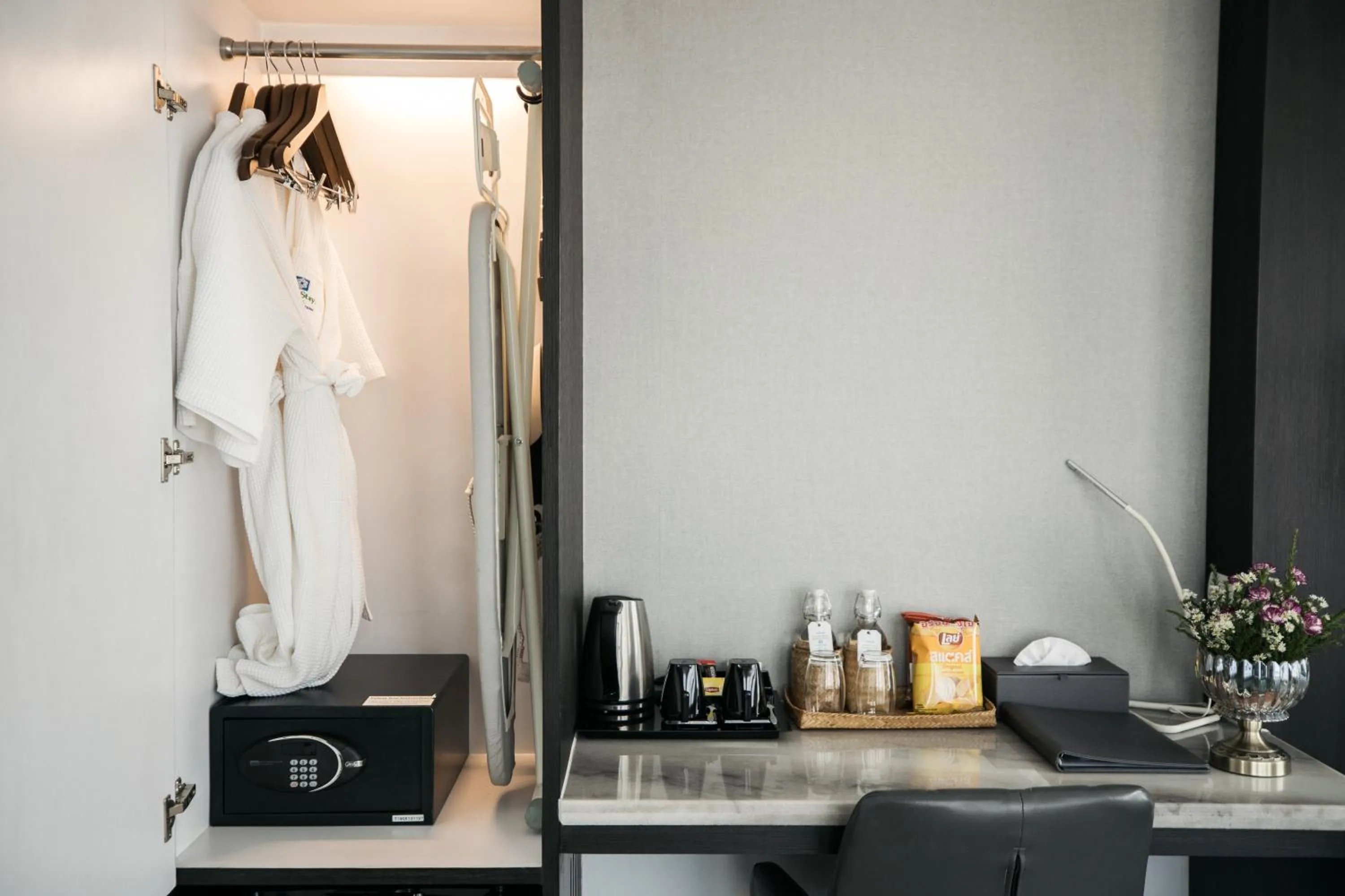 wardrobe in SureStay Hotel by Best Western Vientiane