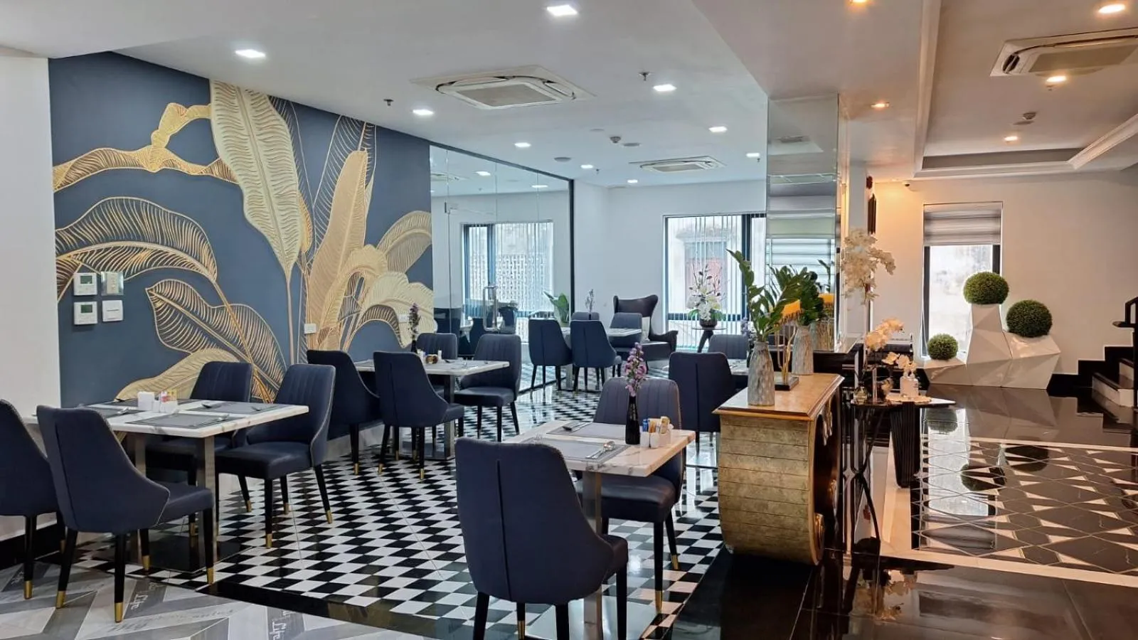 Breakfast in SureStay Hotel by Best Western Vientiane