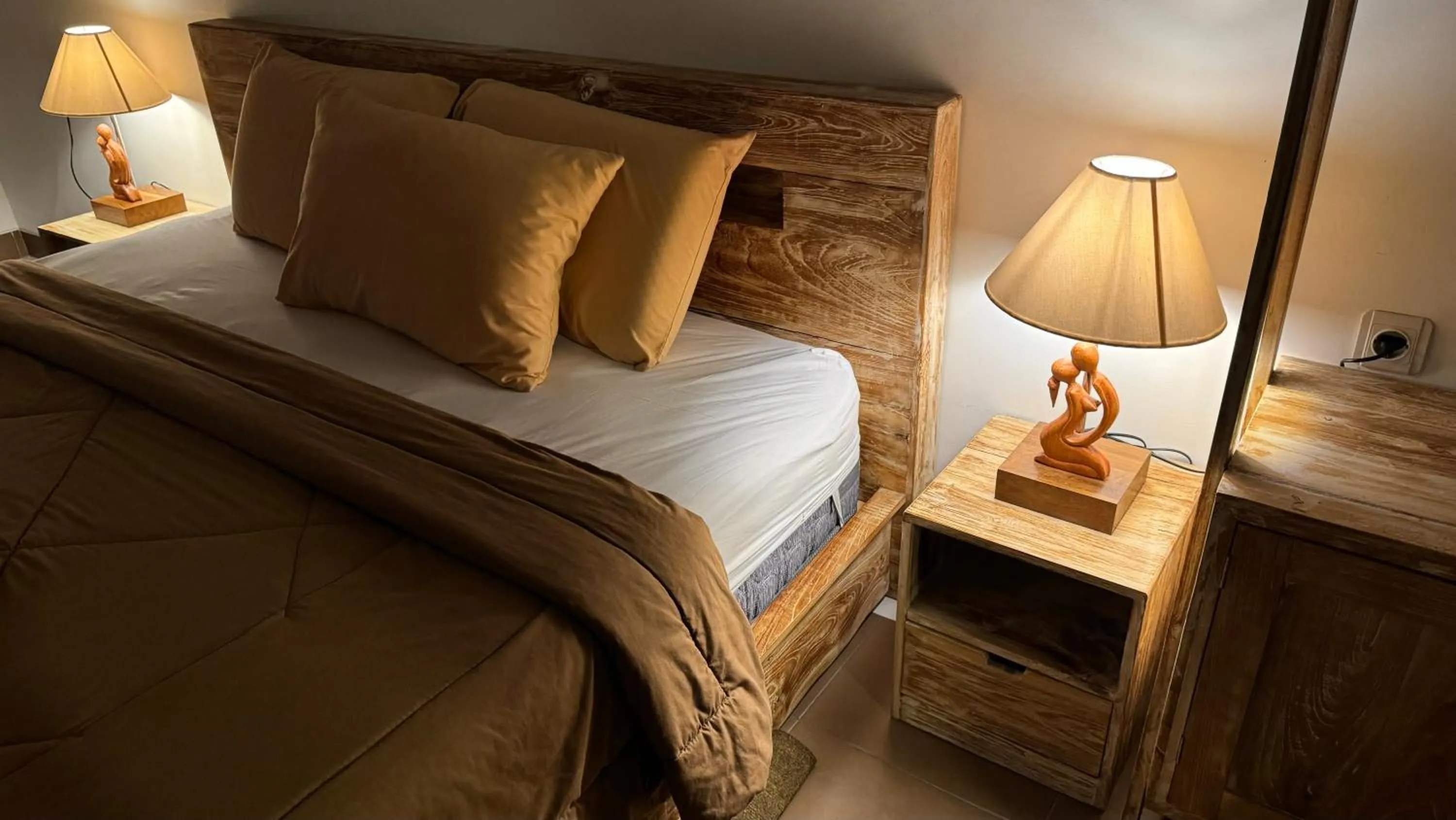 Bed in Batur lake view