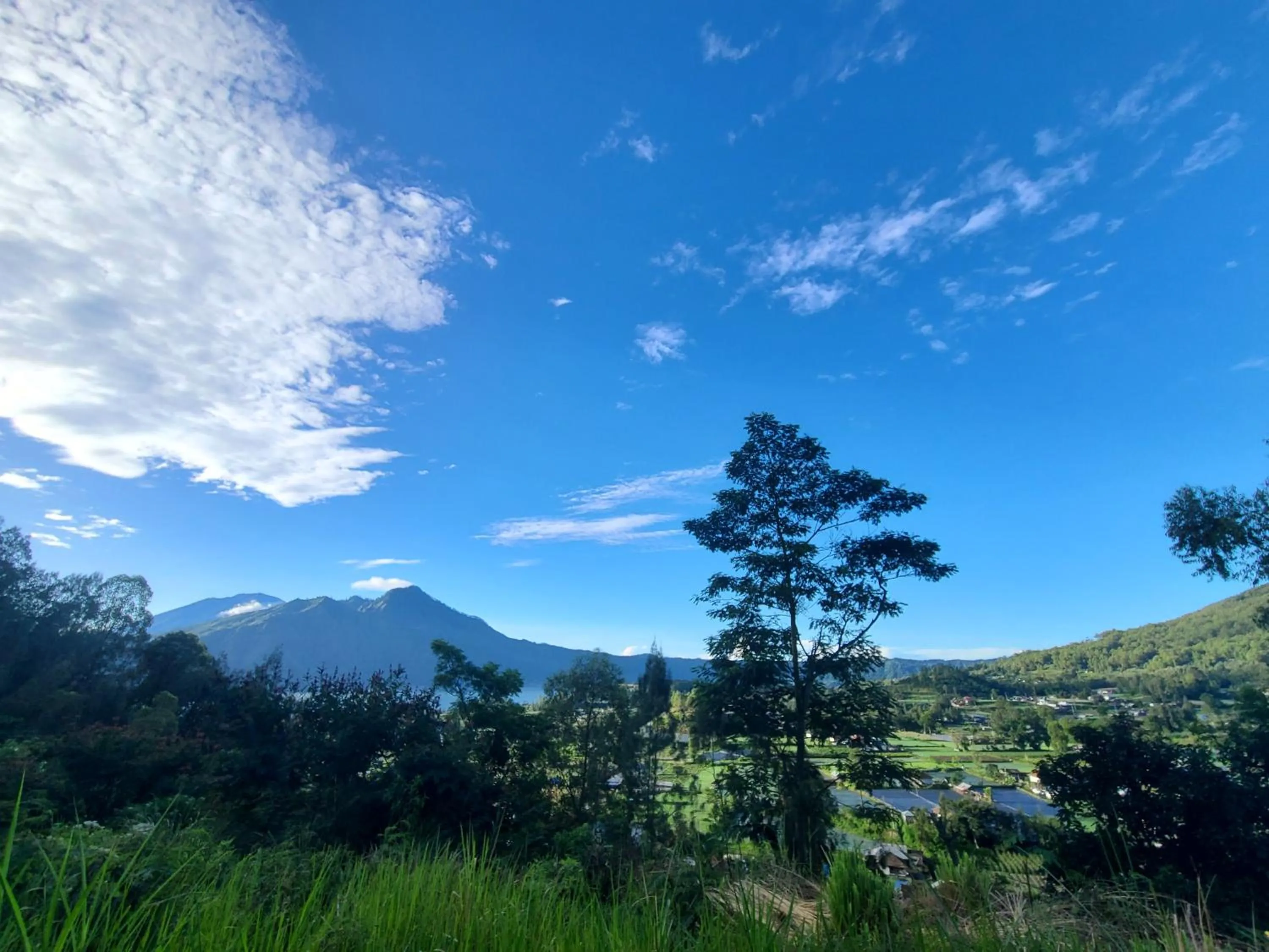 Mountain view in Batur lake view