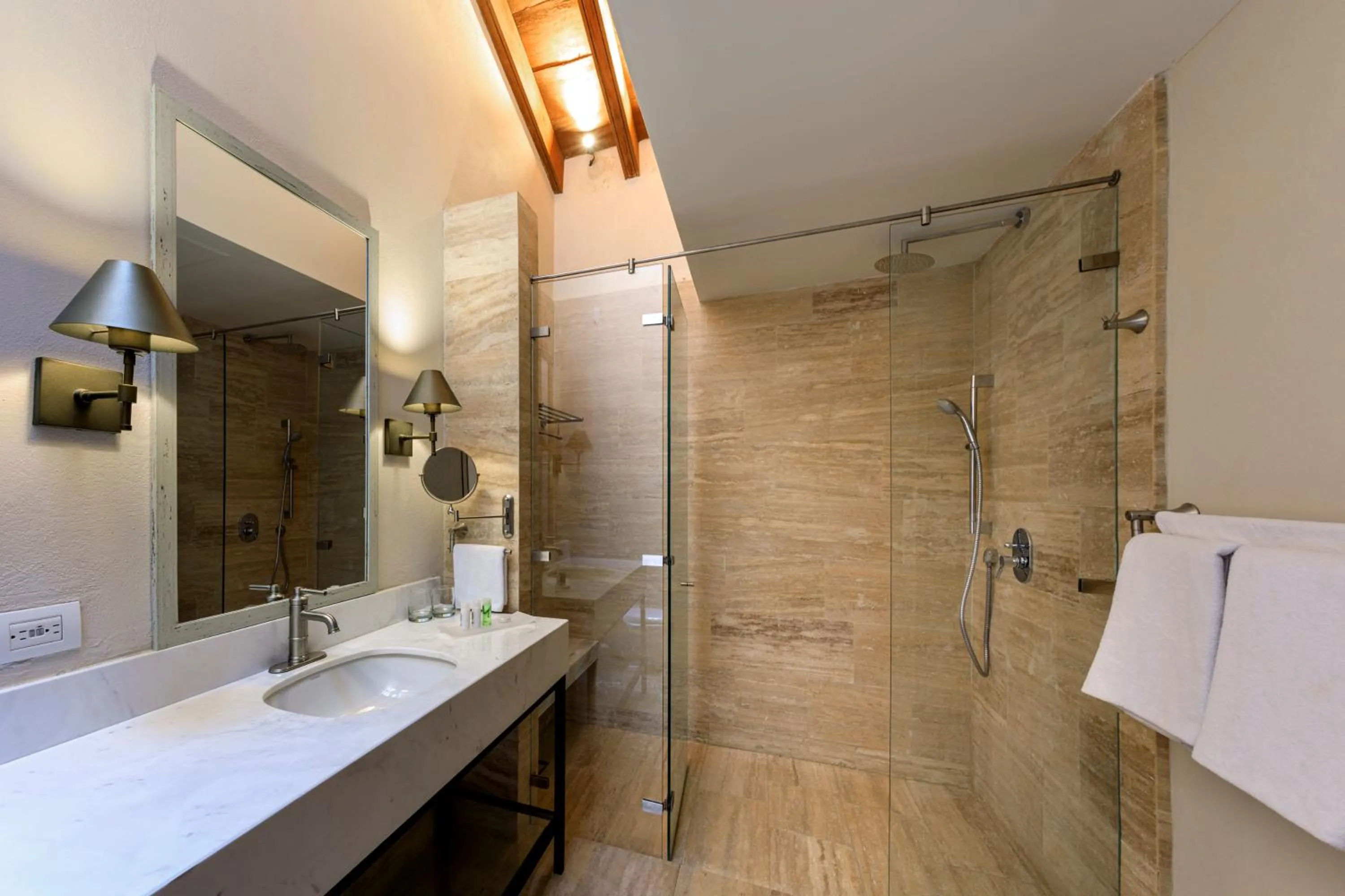 Toilet in Eurostars Marqués de Villalta