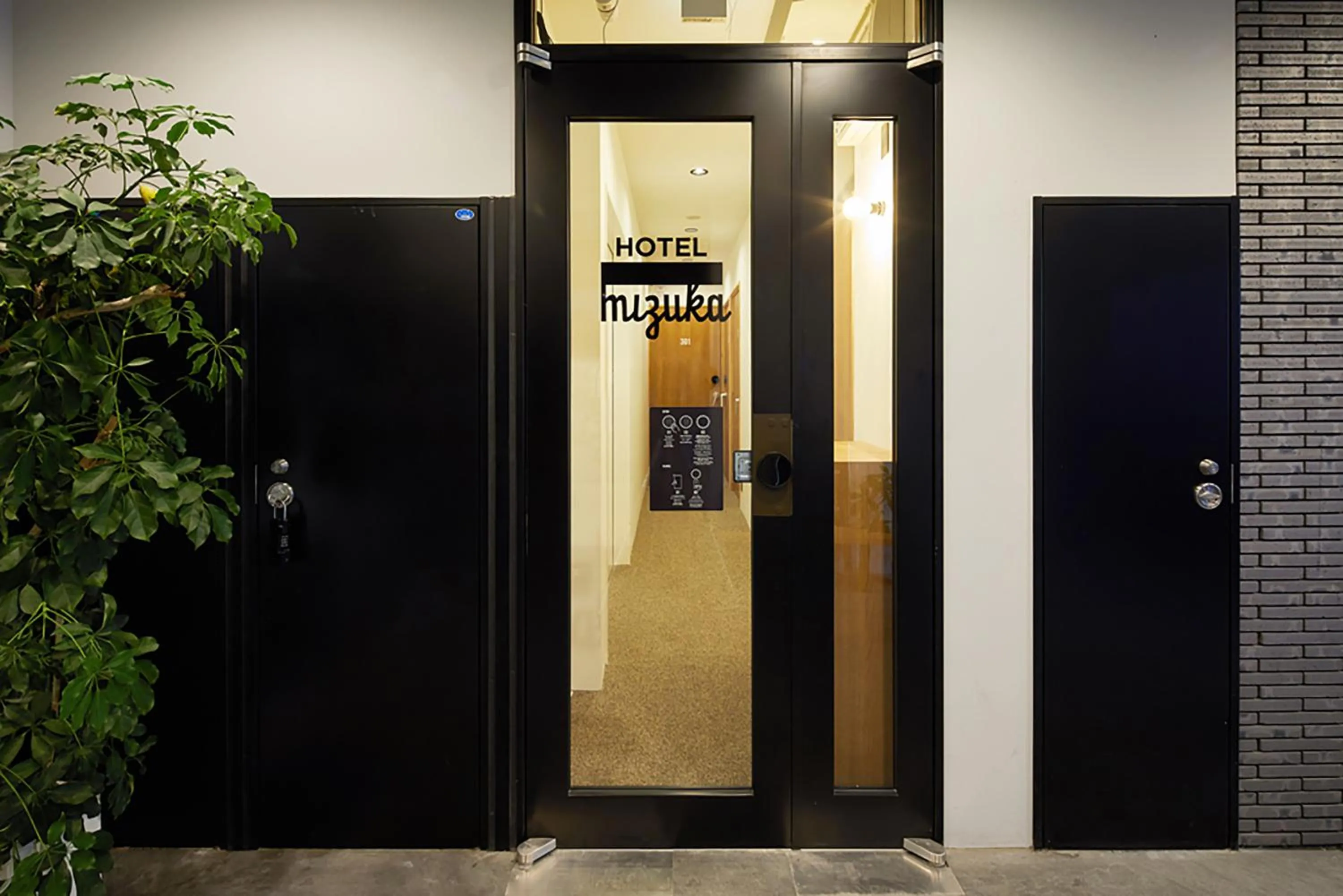 Facade/entrance in mizuka Imaizumi 4 - unmanned hotel -