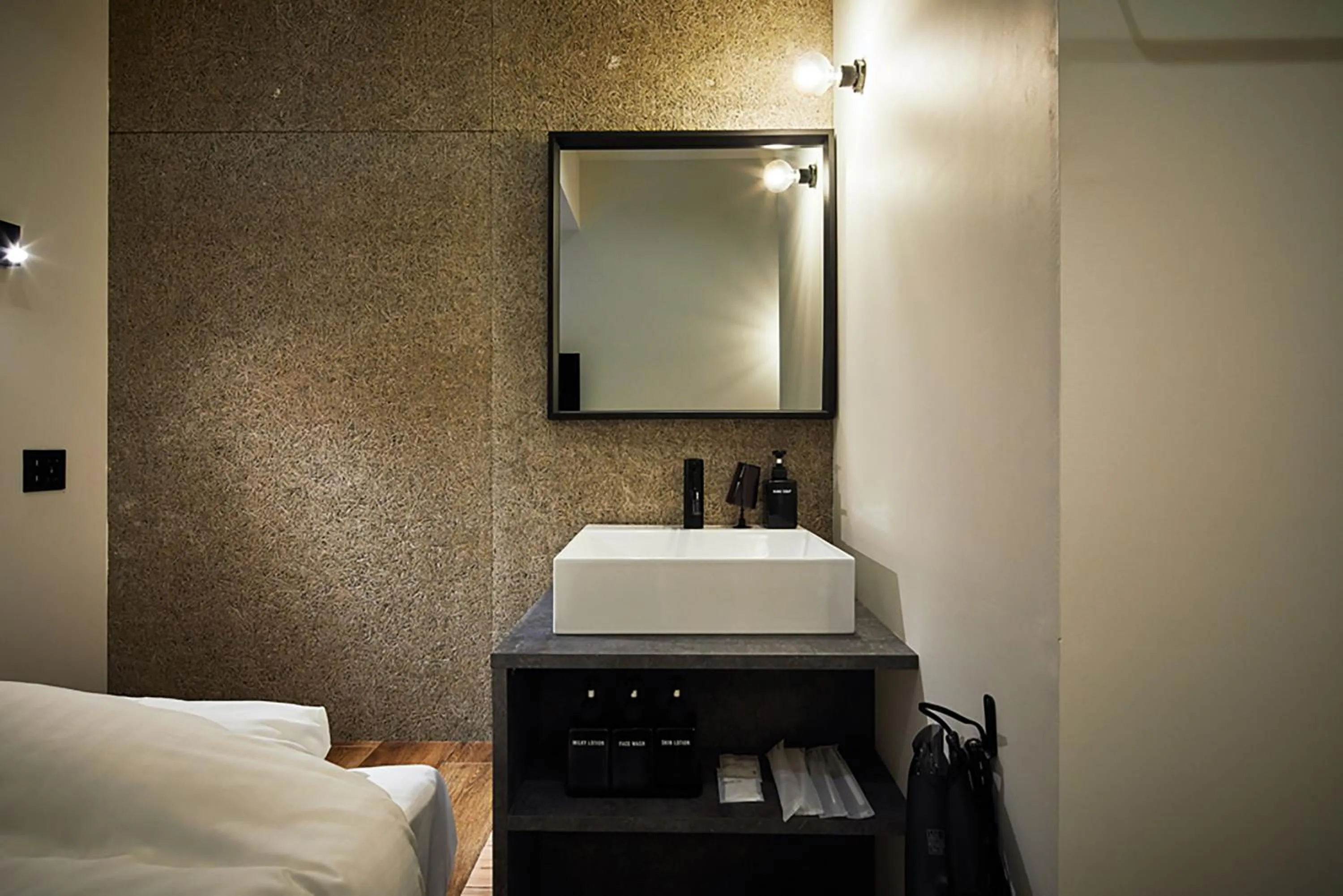 Bedroom, Bed in mizuka Imaizumi 4 - unmanned hotel -