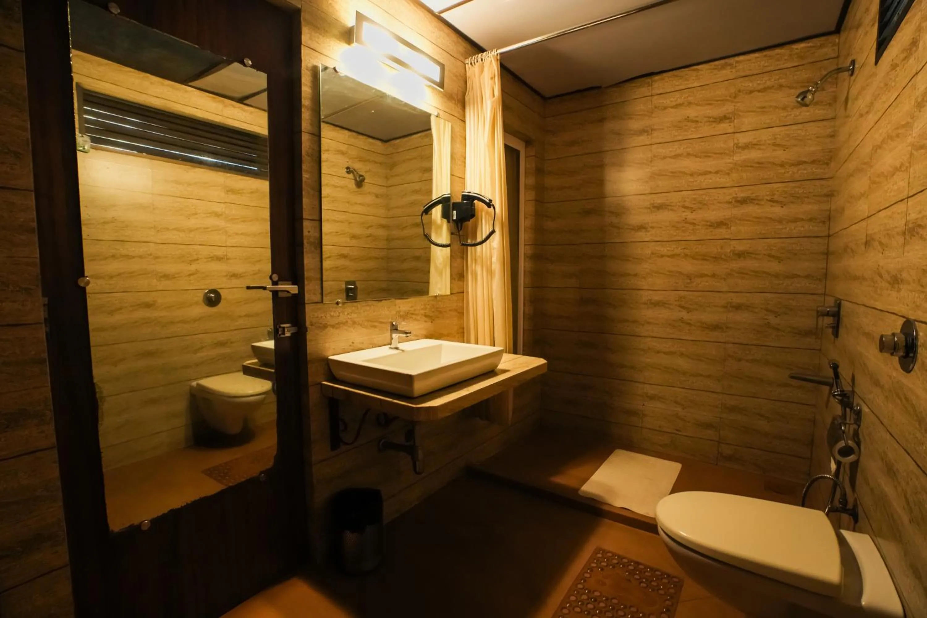 Shower in Adamo The Village