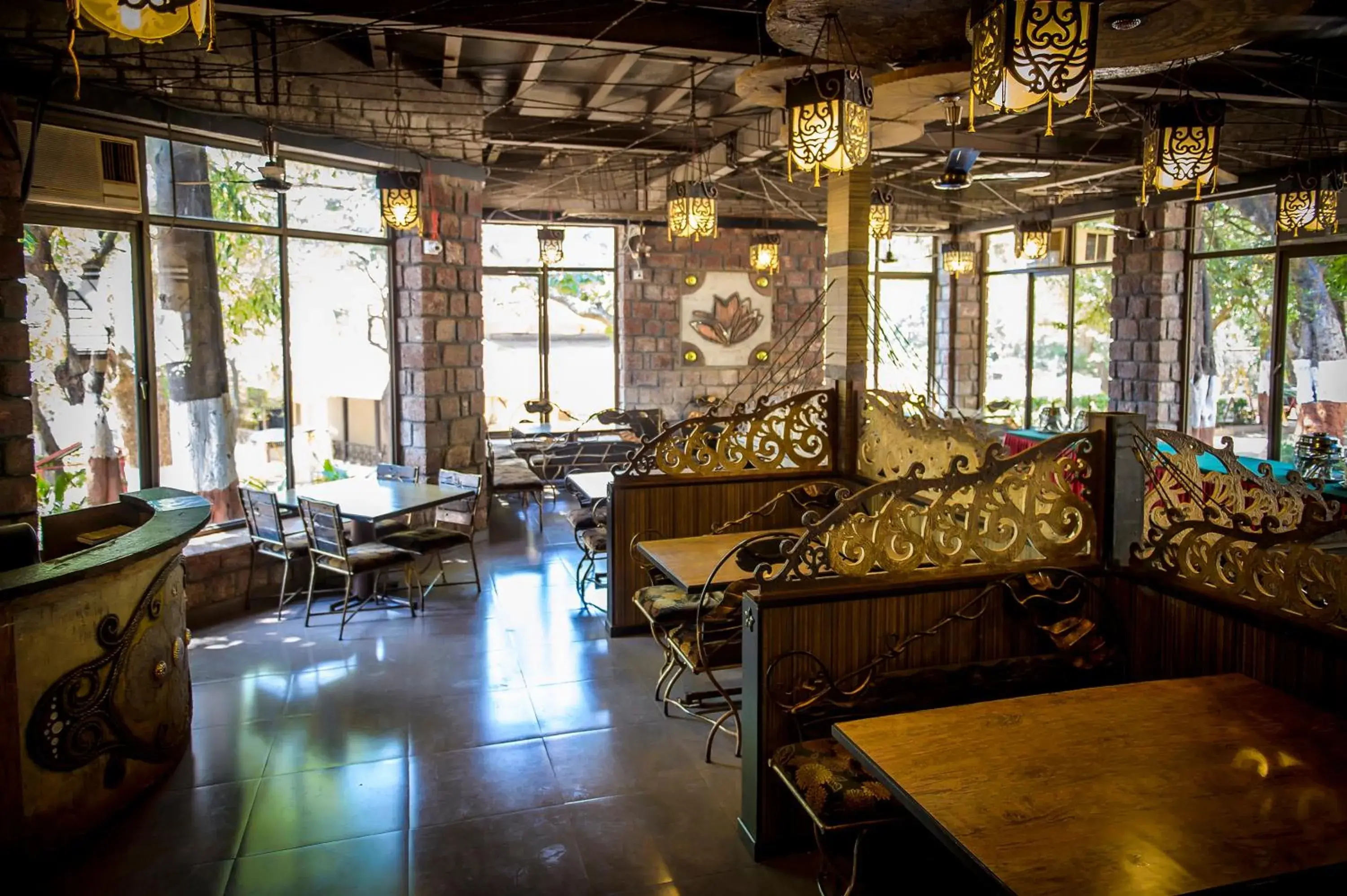 Restaurant/places to eat in Adamo The Village Restaurant/places to eat in Adamo The Village