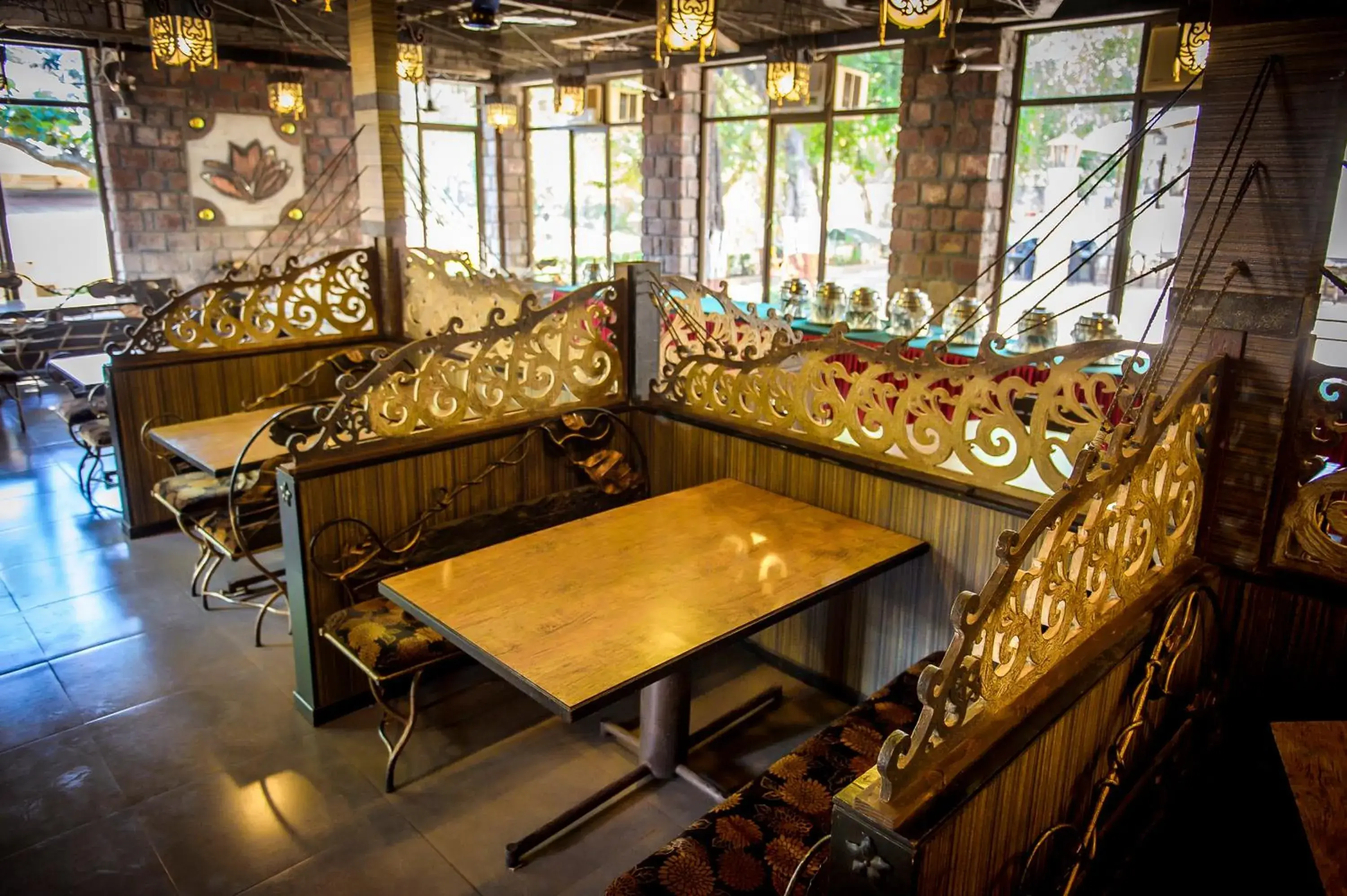 Restaurant/places to eat in Adamo The Village Restaurant/places to eat in Adamo The Village