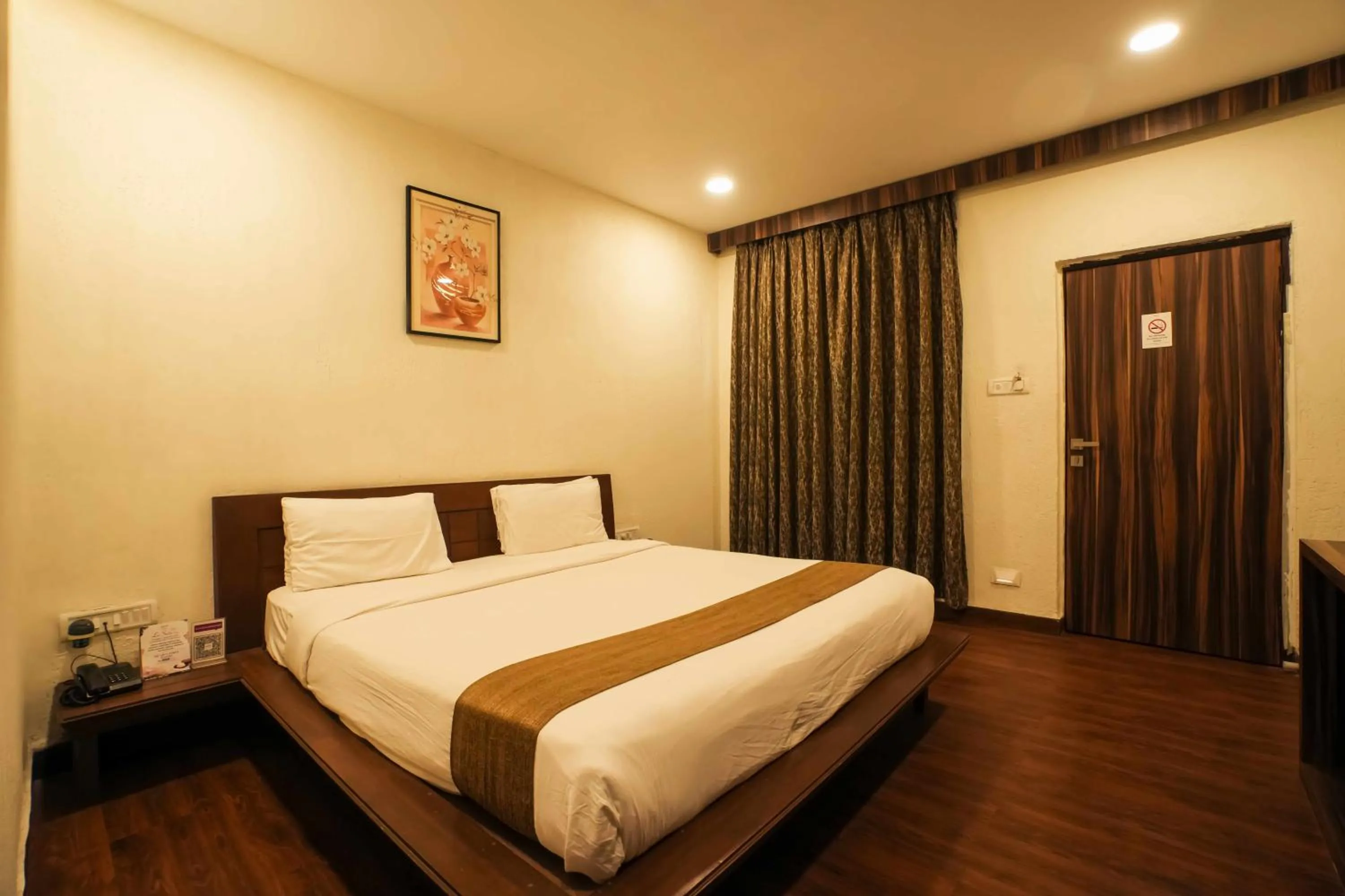 Photo of the whole room, Bed in Adamo The Village