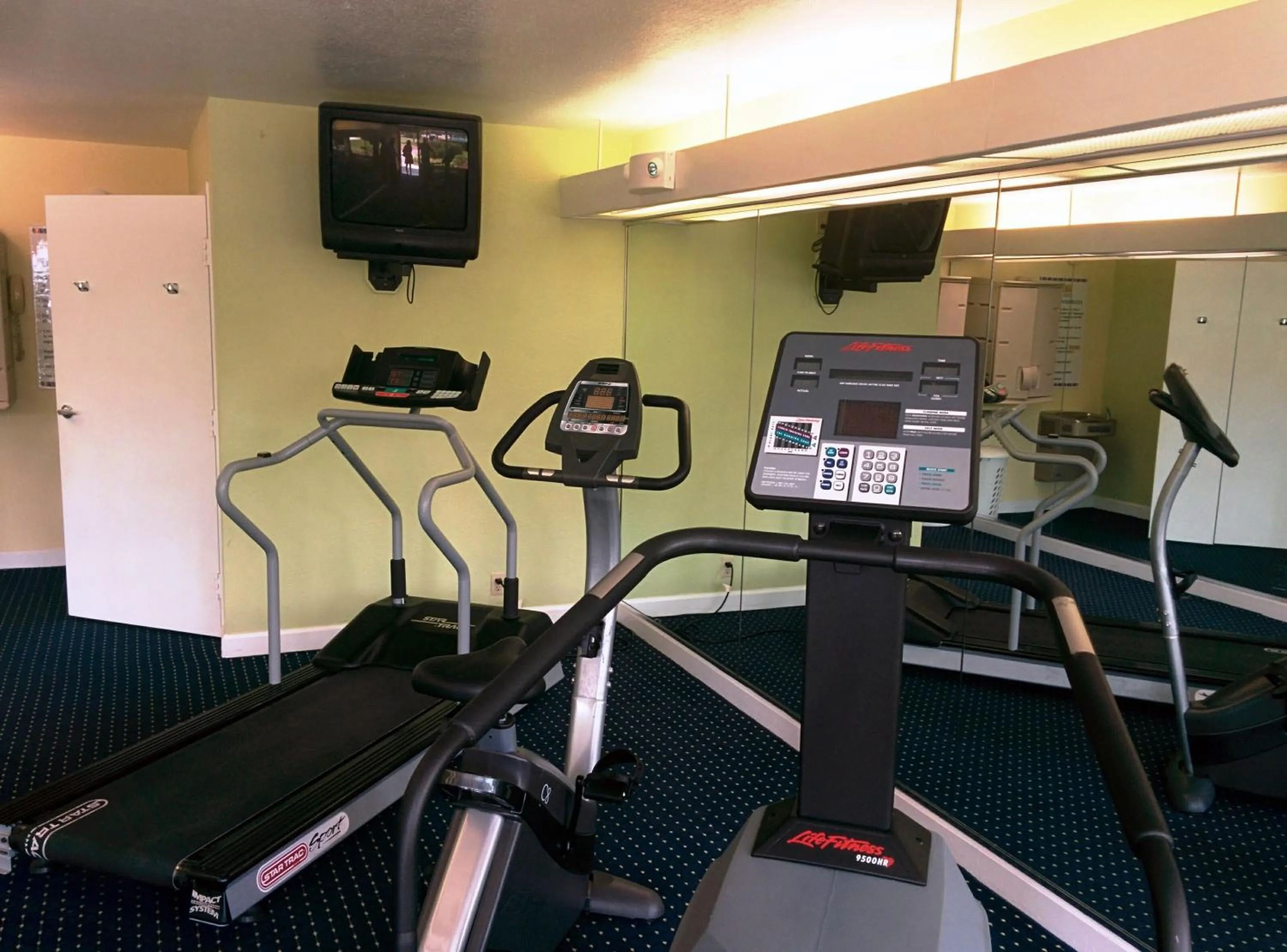 Fitness centre/facilities in Seralago Hotel & Suites Main Gate East