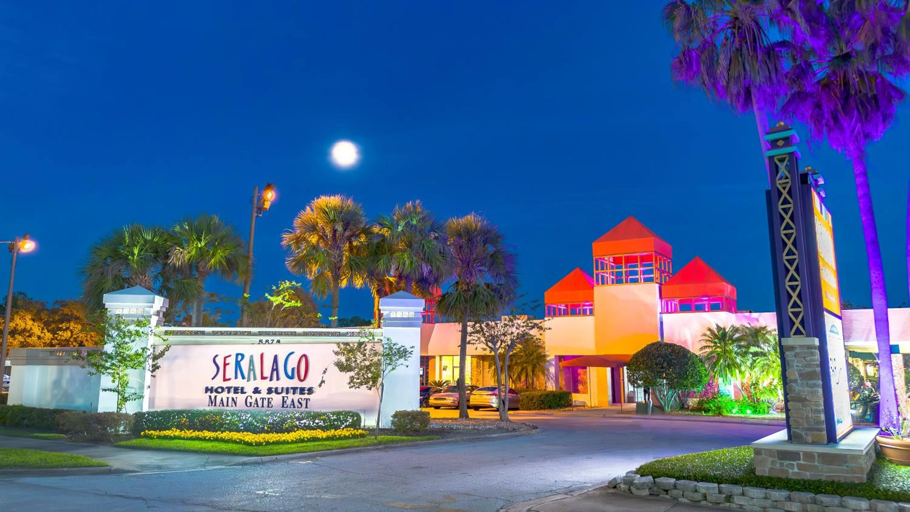 Property building in Seralago Hotel & Suites Main Gate East
