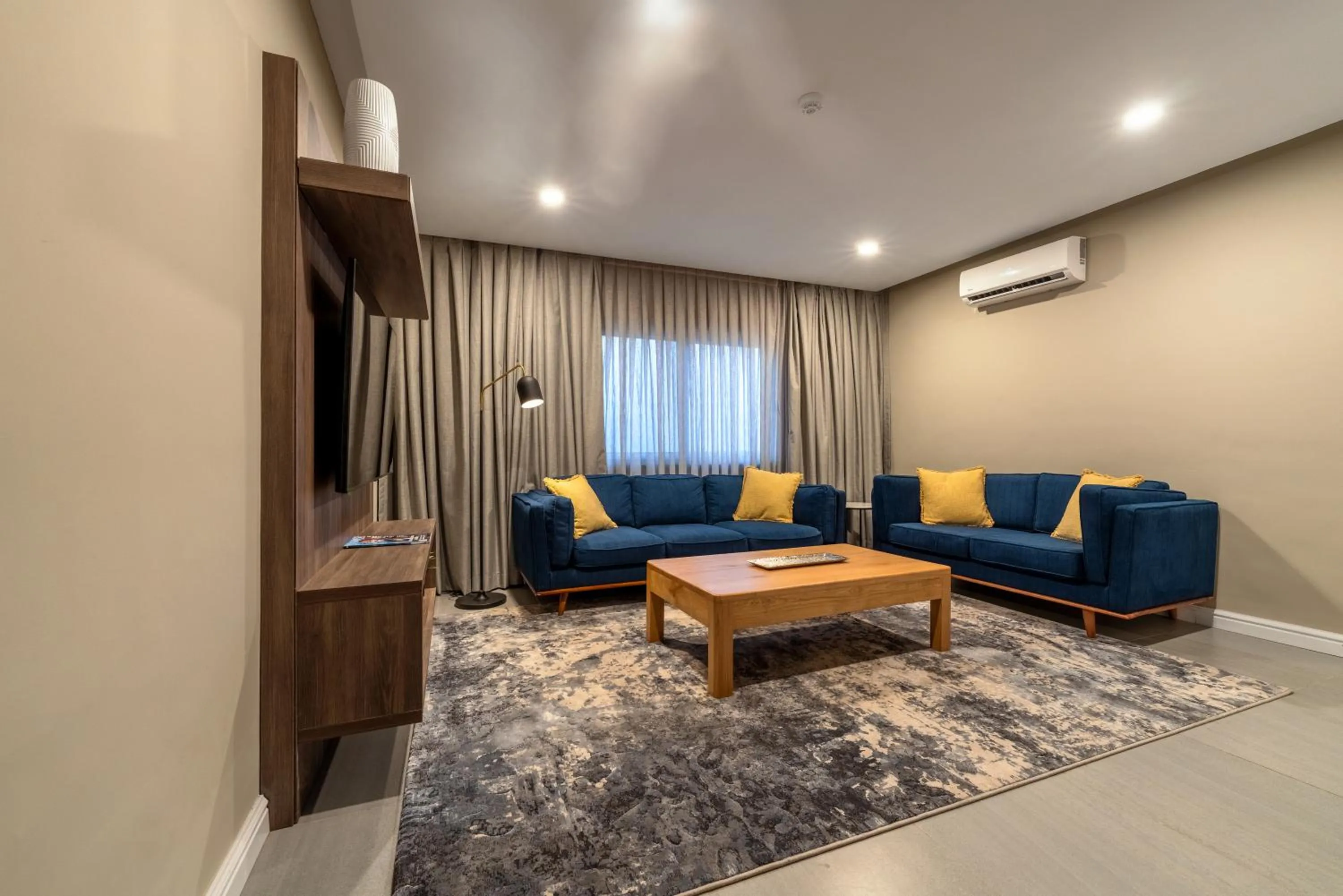 Seating area in Central Hotel Ridge