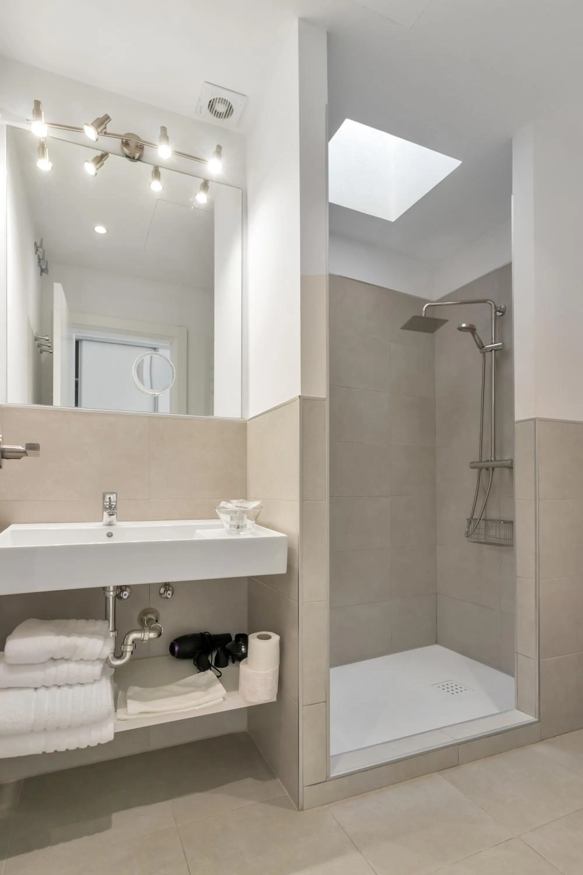 Bathroom in Hotel Ronda Nuevo