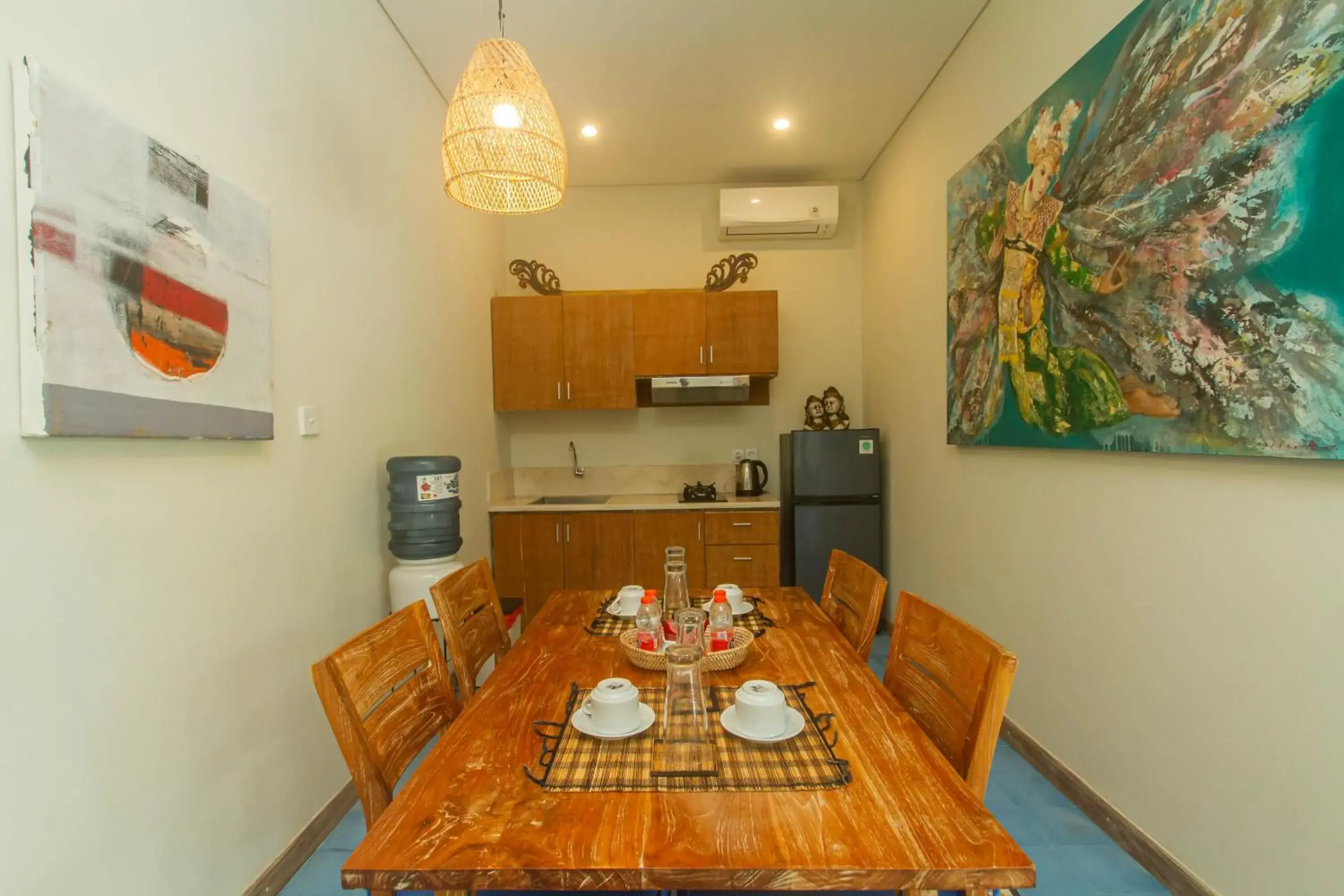 Dining area in Sari Dana Villas Dining area in Sari Dana Villas