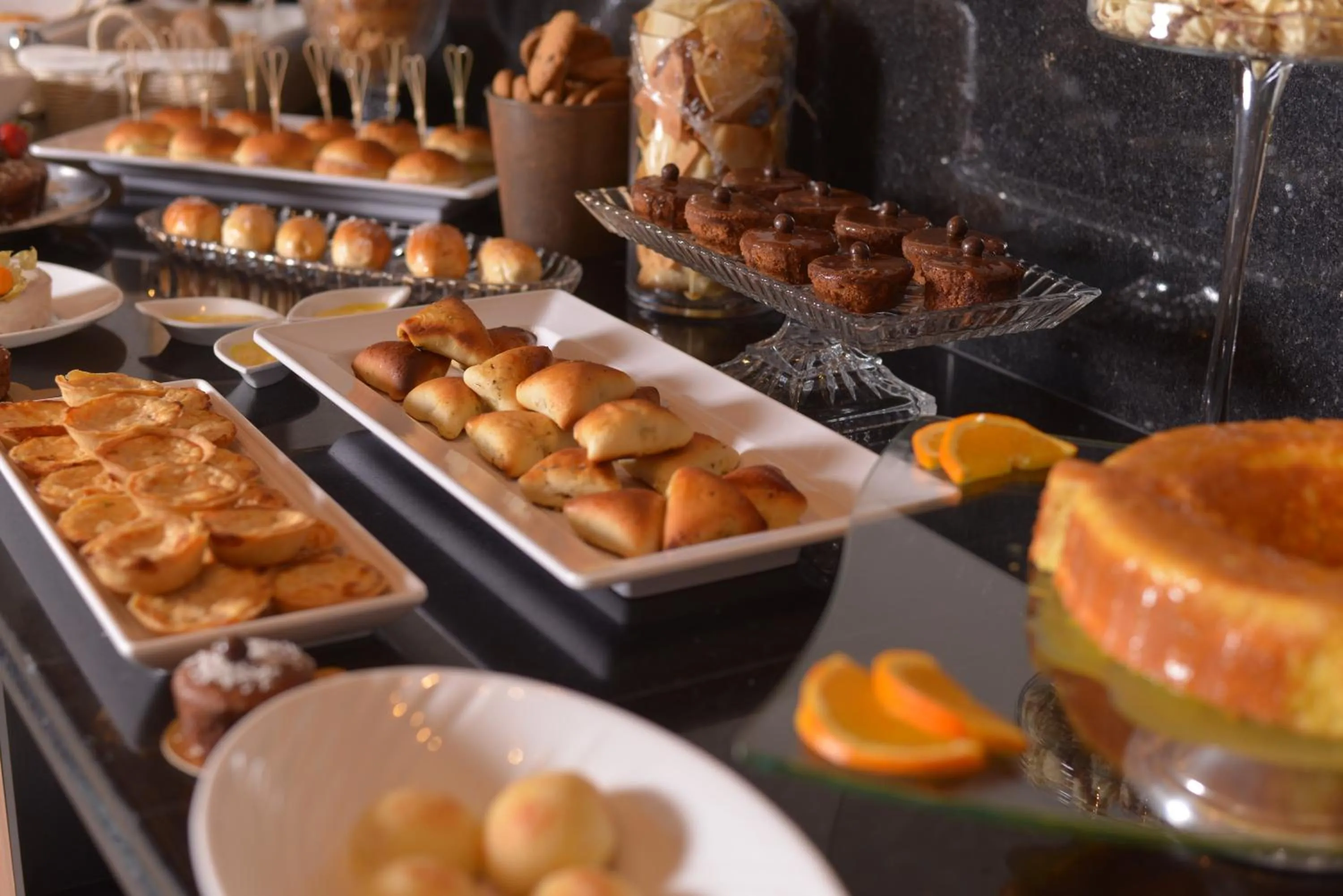 Food and drinks in Hplus Premium Palmas