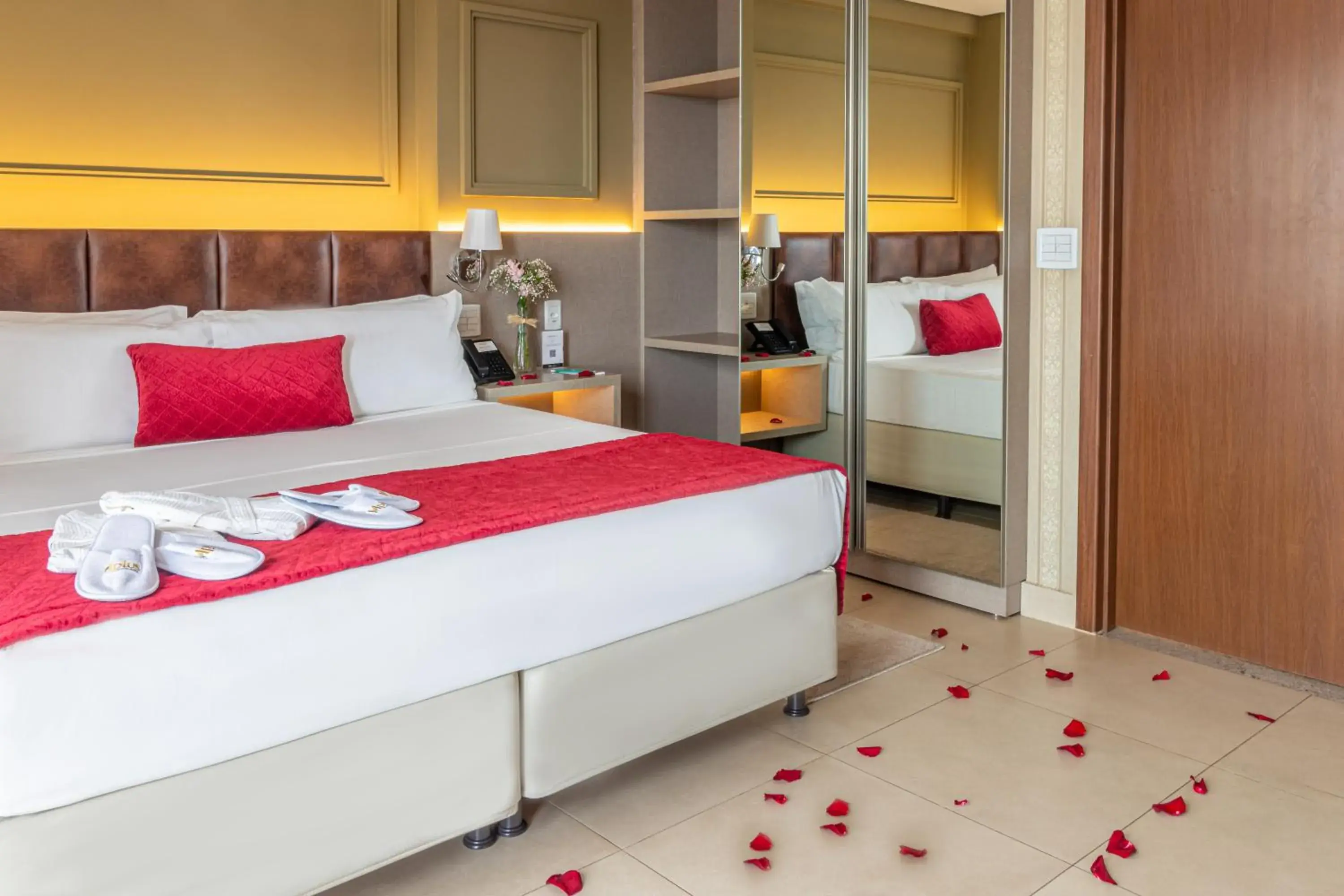 Bed in Hplus Premium Palmas Bed in Hplus Premium Palmas