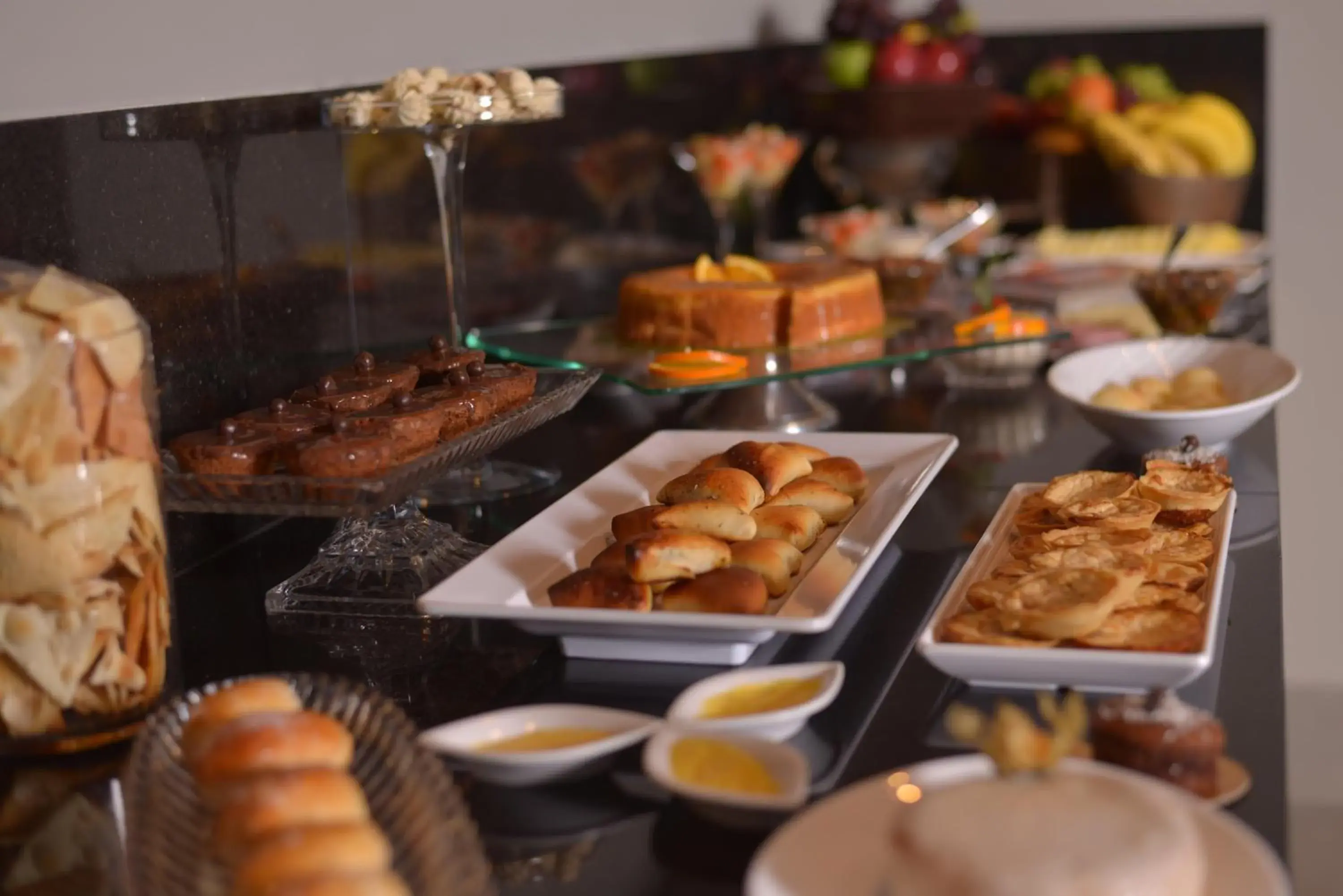 Food and drinks in Hplus Premium Palmas Food and drinks in Hplus Premium Palmas