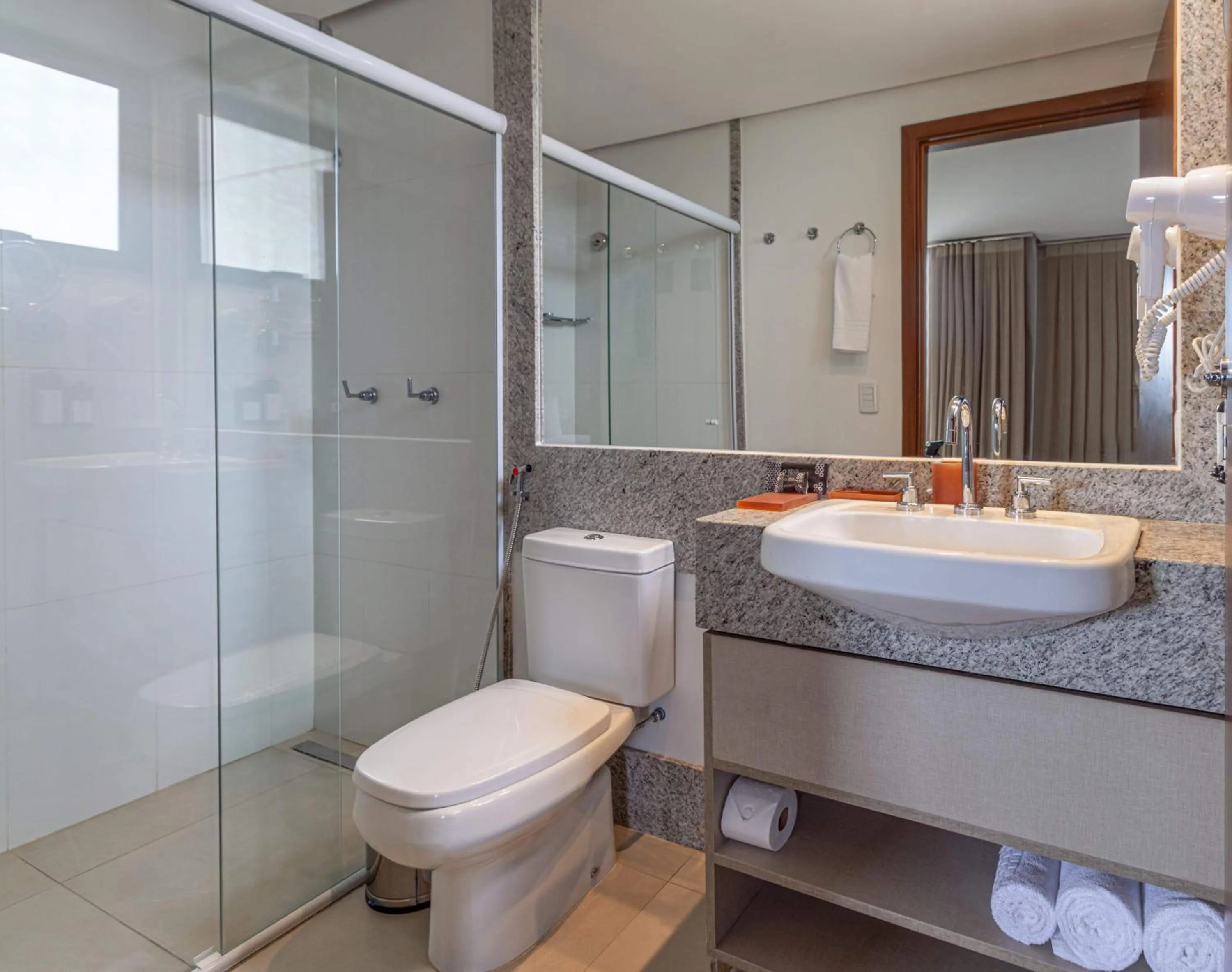 Bath in Hplus Premium Palmas