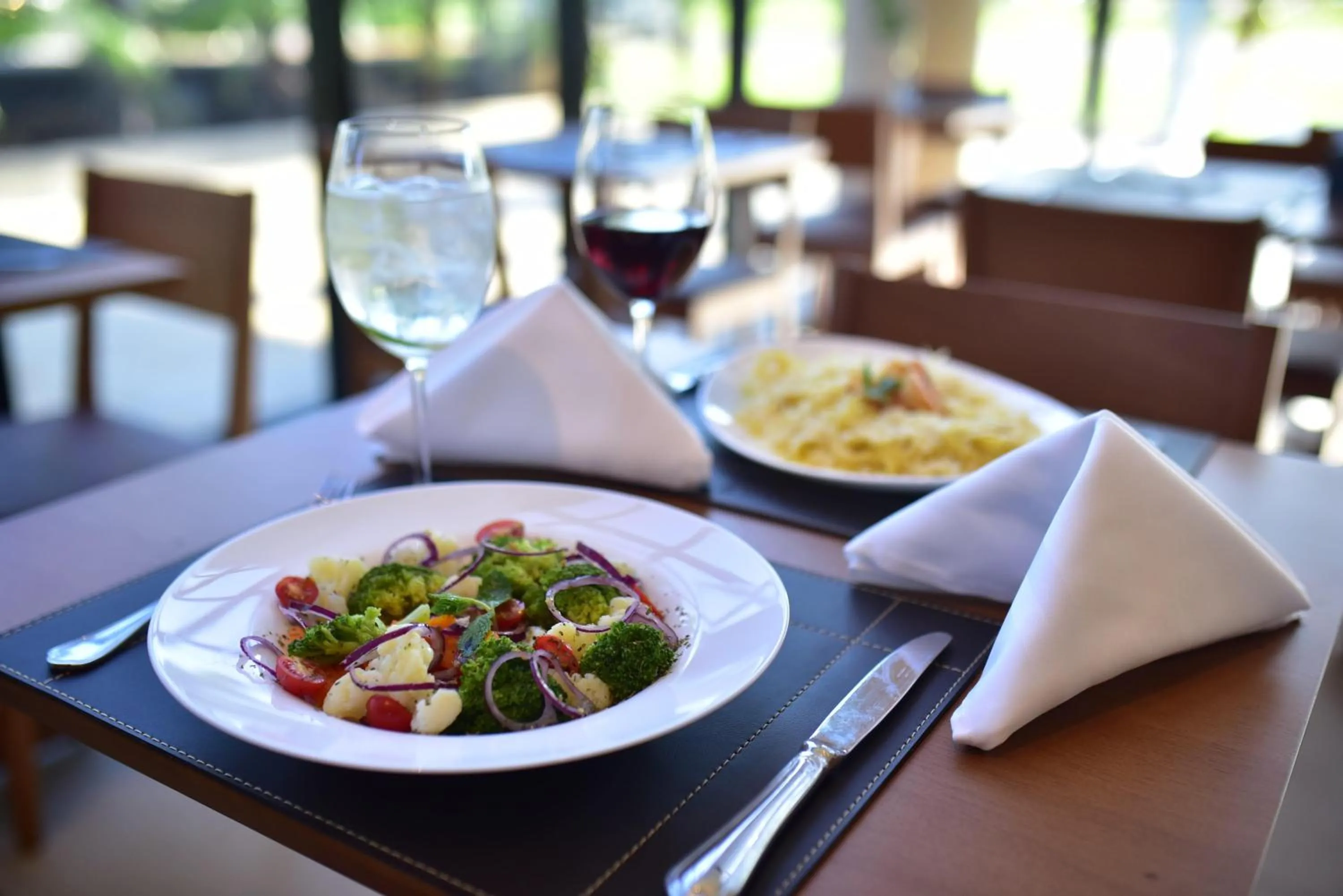 Food and drinks in Hplus Premium Palmas