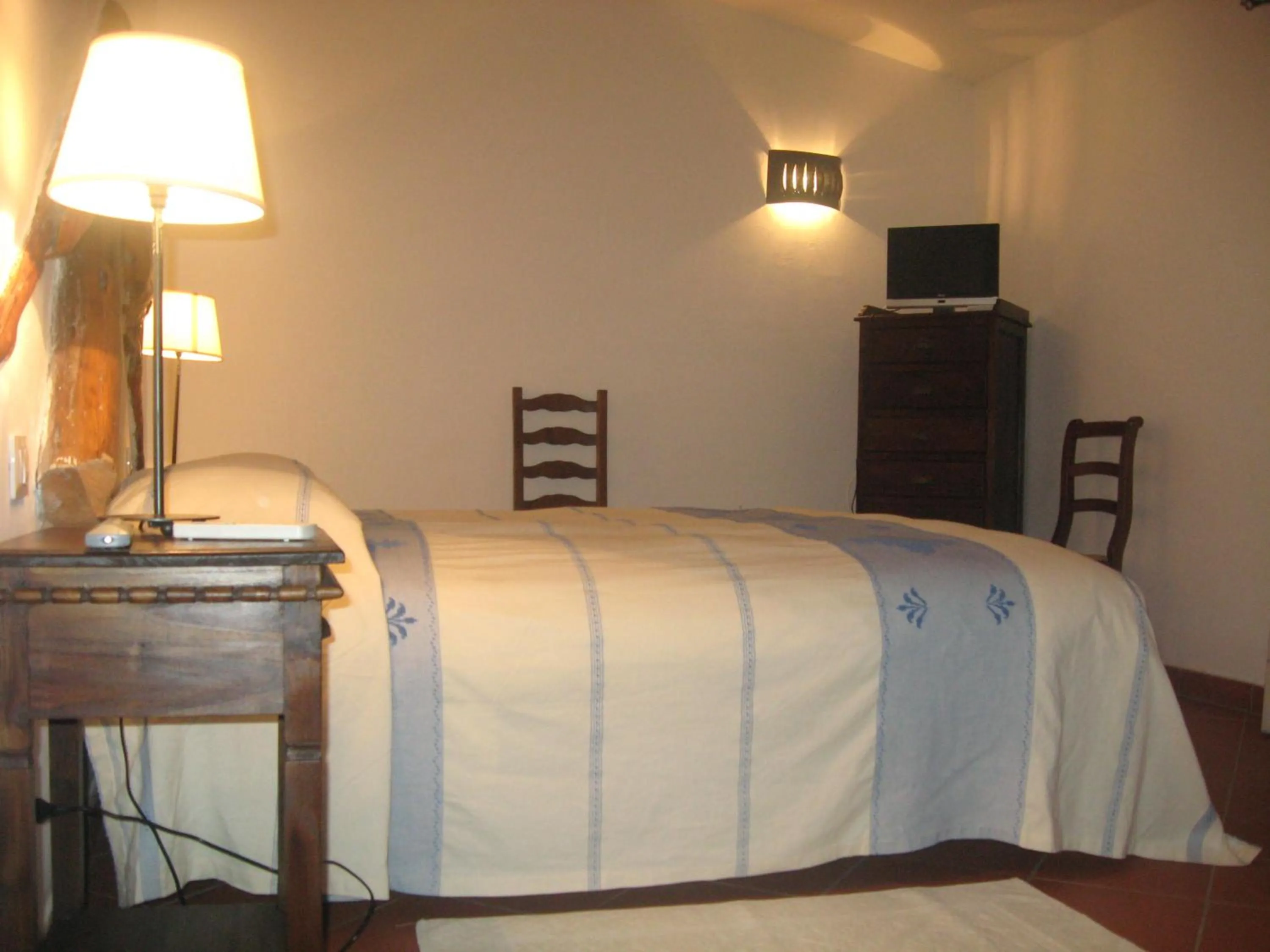 Photo of the whole room, Bed in Il Vecchio Ginepro