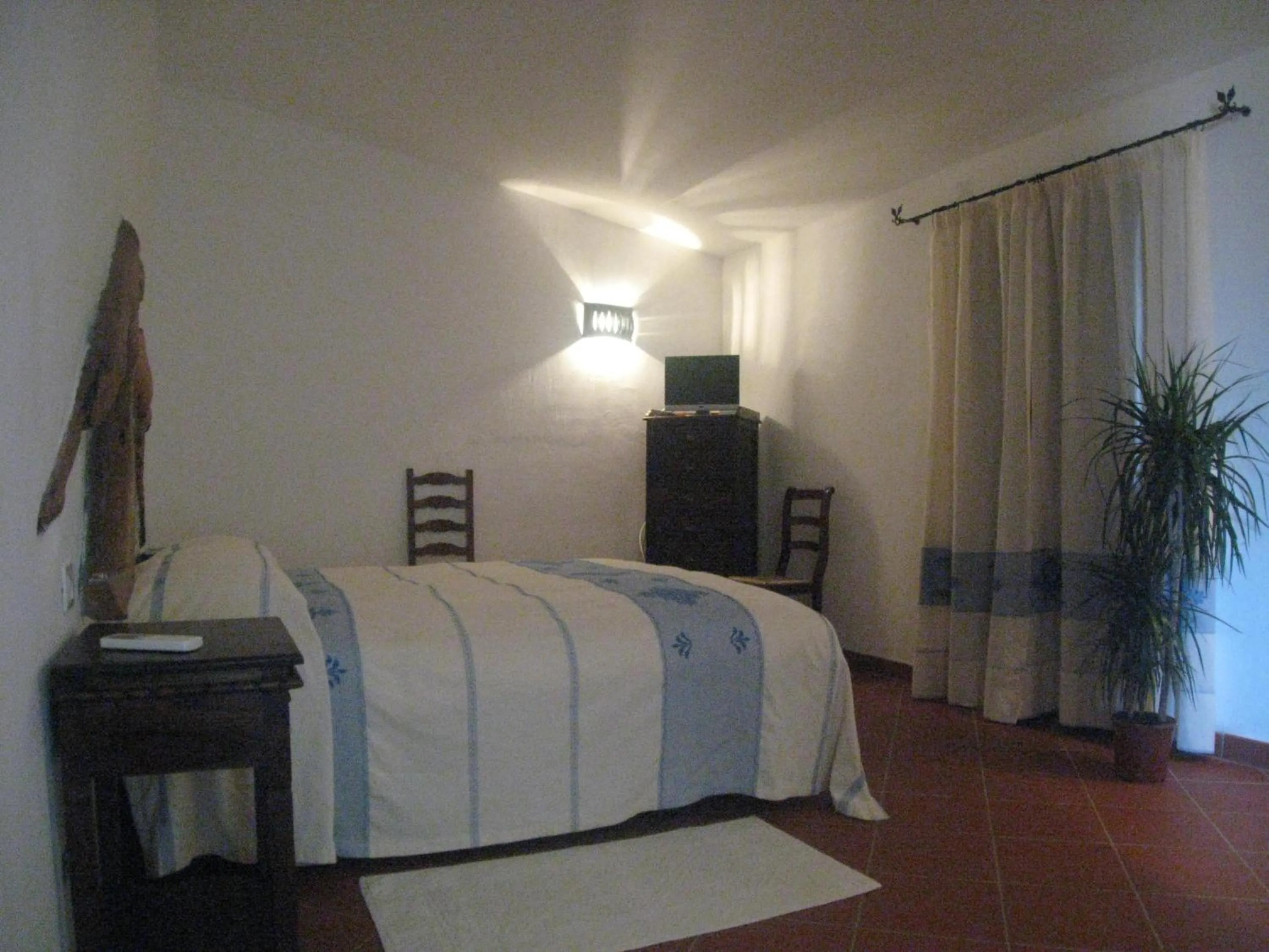 Photo of the whole room, Bed in Il Vecchio Ginepro