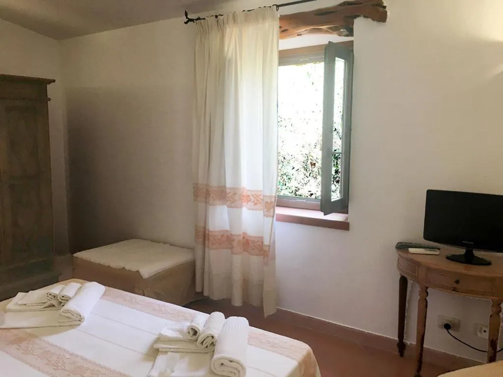 Bedroom, Bed in Il Vecchio Ginepro